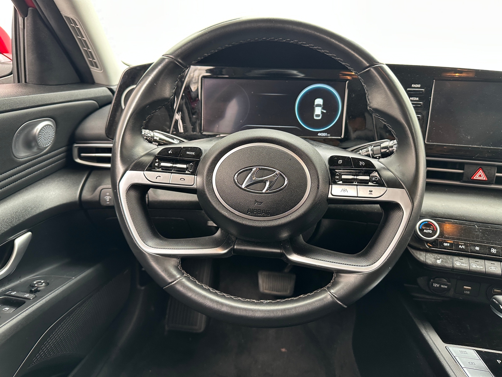 Thumbnail: 2022 Hyundai Elantra - 5