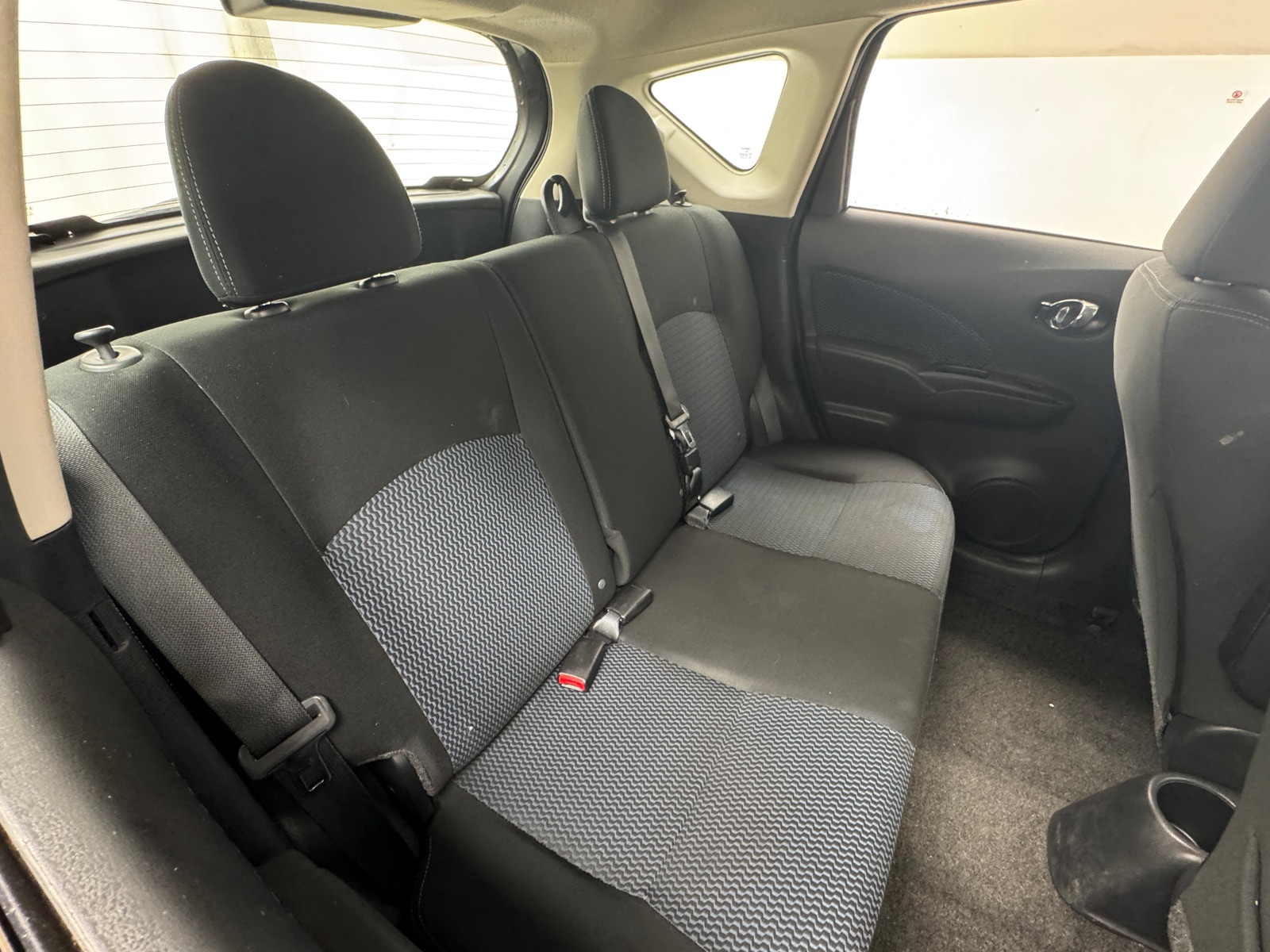 Thumbnail: 2017 Nissan Versa Note - 6
