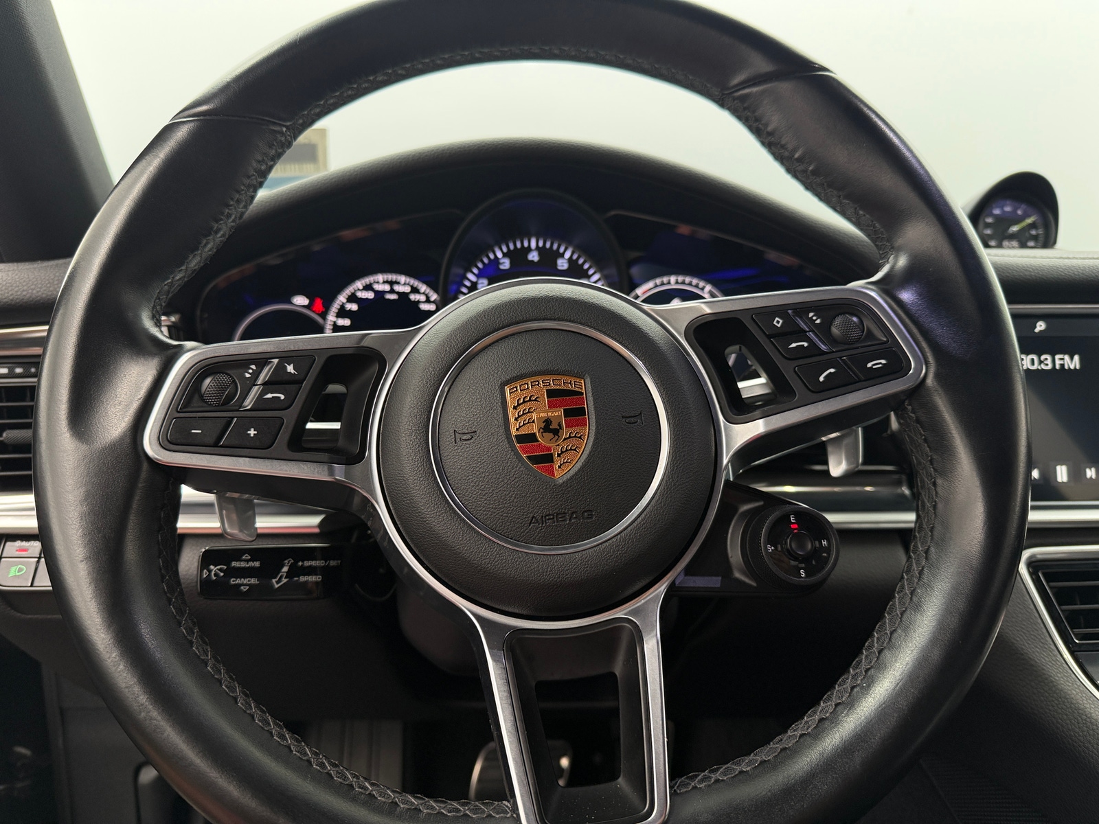 Thumbnail: 2018 Porsche Panamera - 4