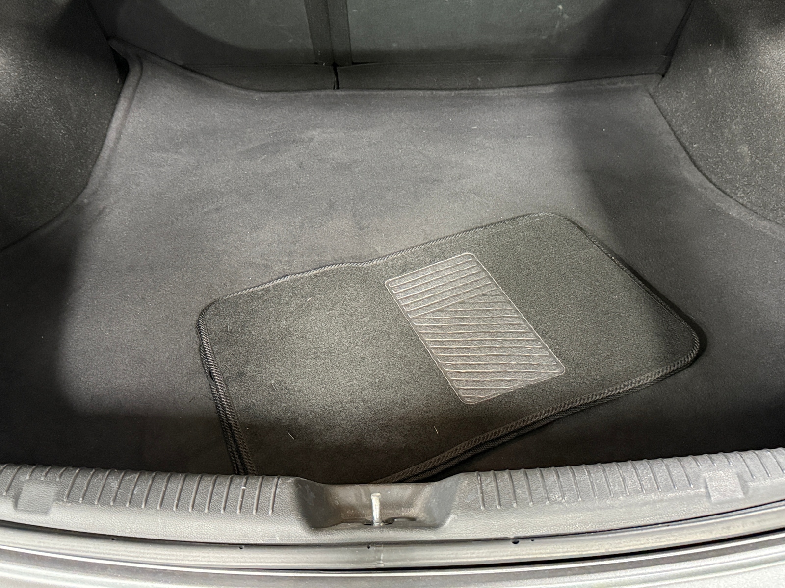 Thumbnail: 2013 Hyundai Elantra - 7