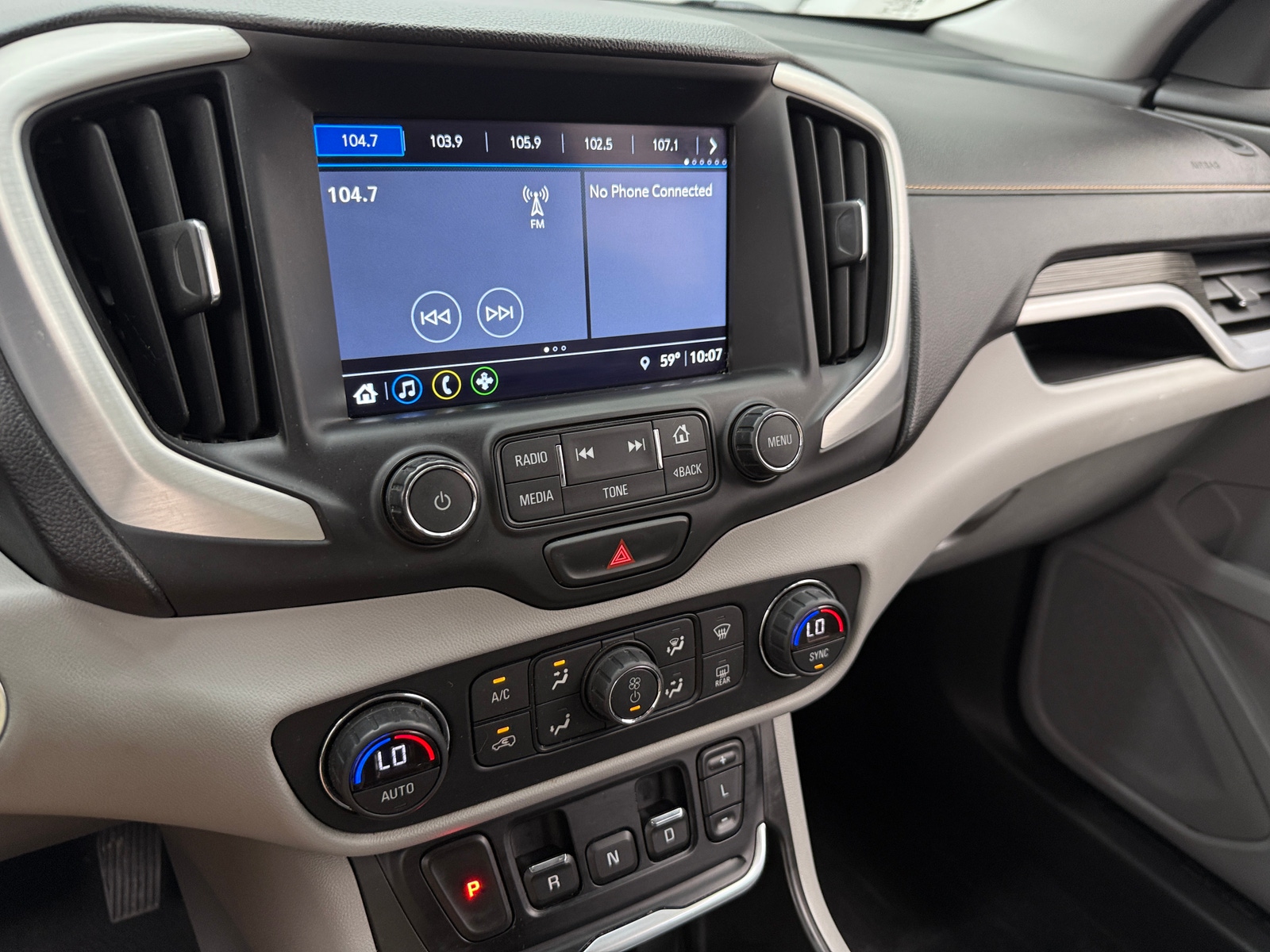 Thumbnail: 2018 GMC Terrain - 3
