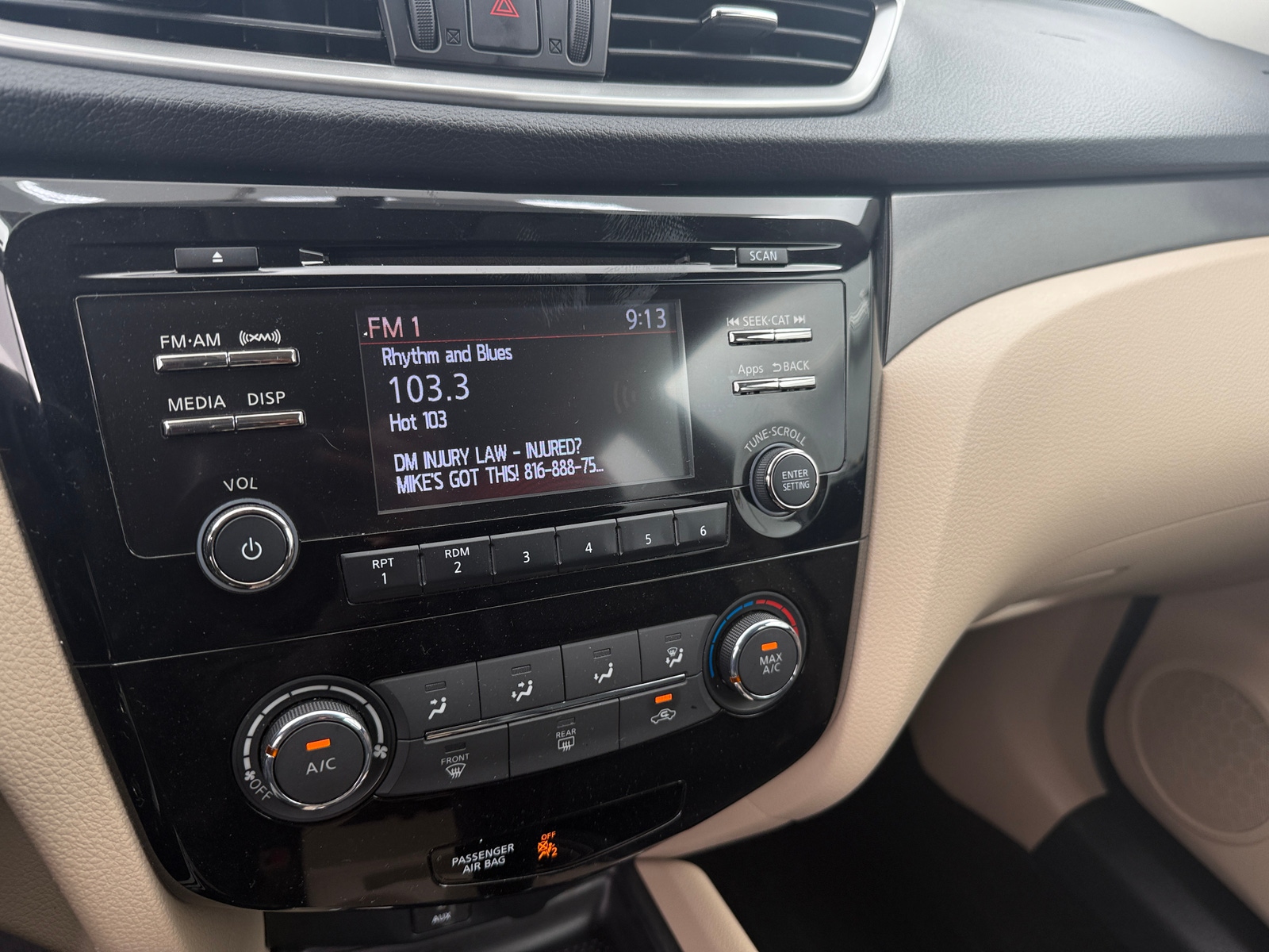 Thumbnail: 2016 Nissan Rogue - 4