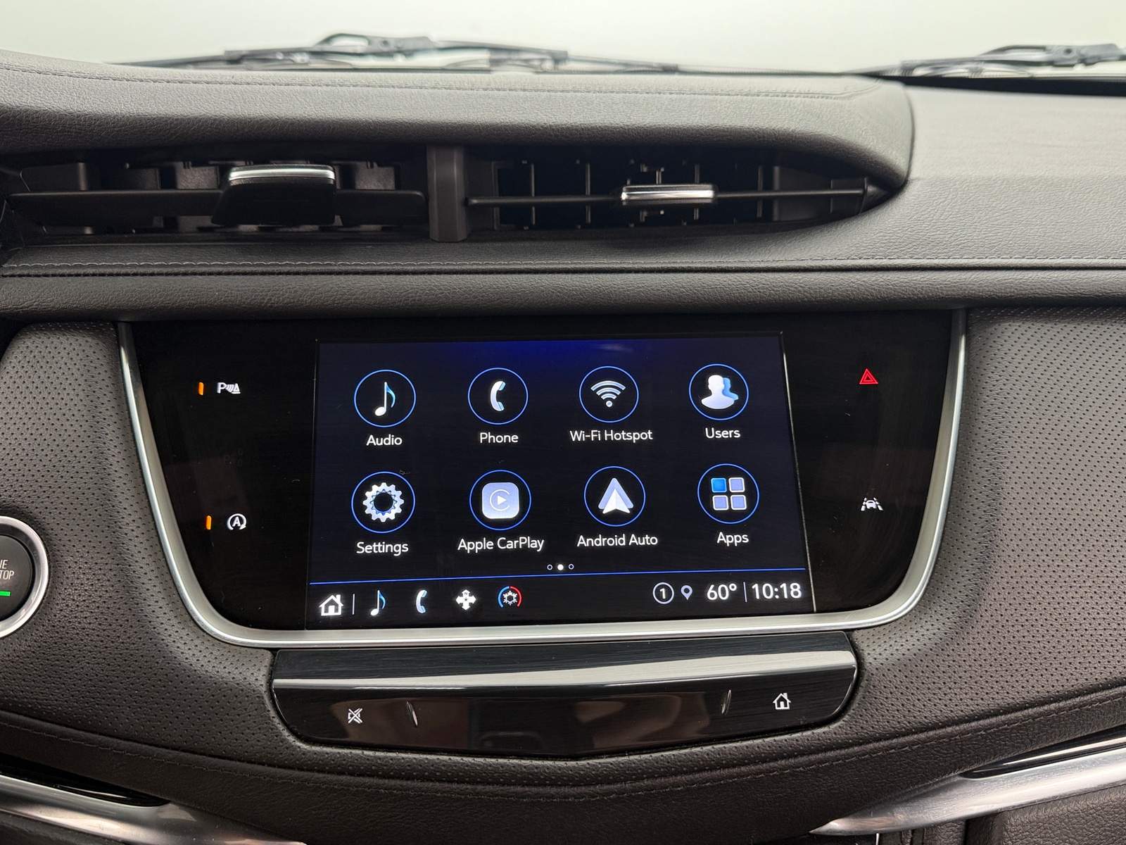 Thumbnail: 2023 Cadillac XT6 - 3