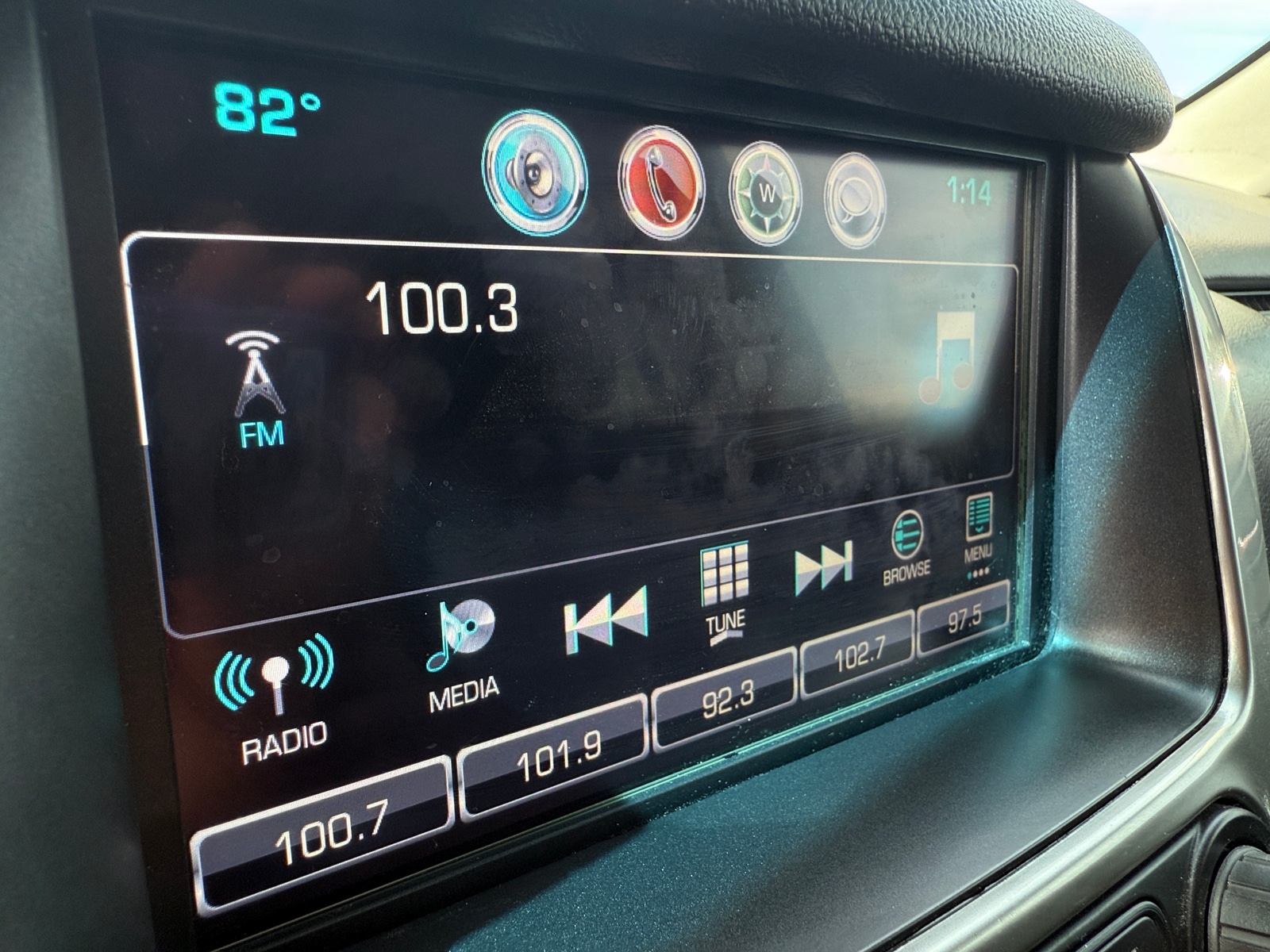 Thumbnail: 2019 Chevrolet Tahoe - 3