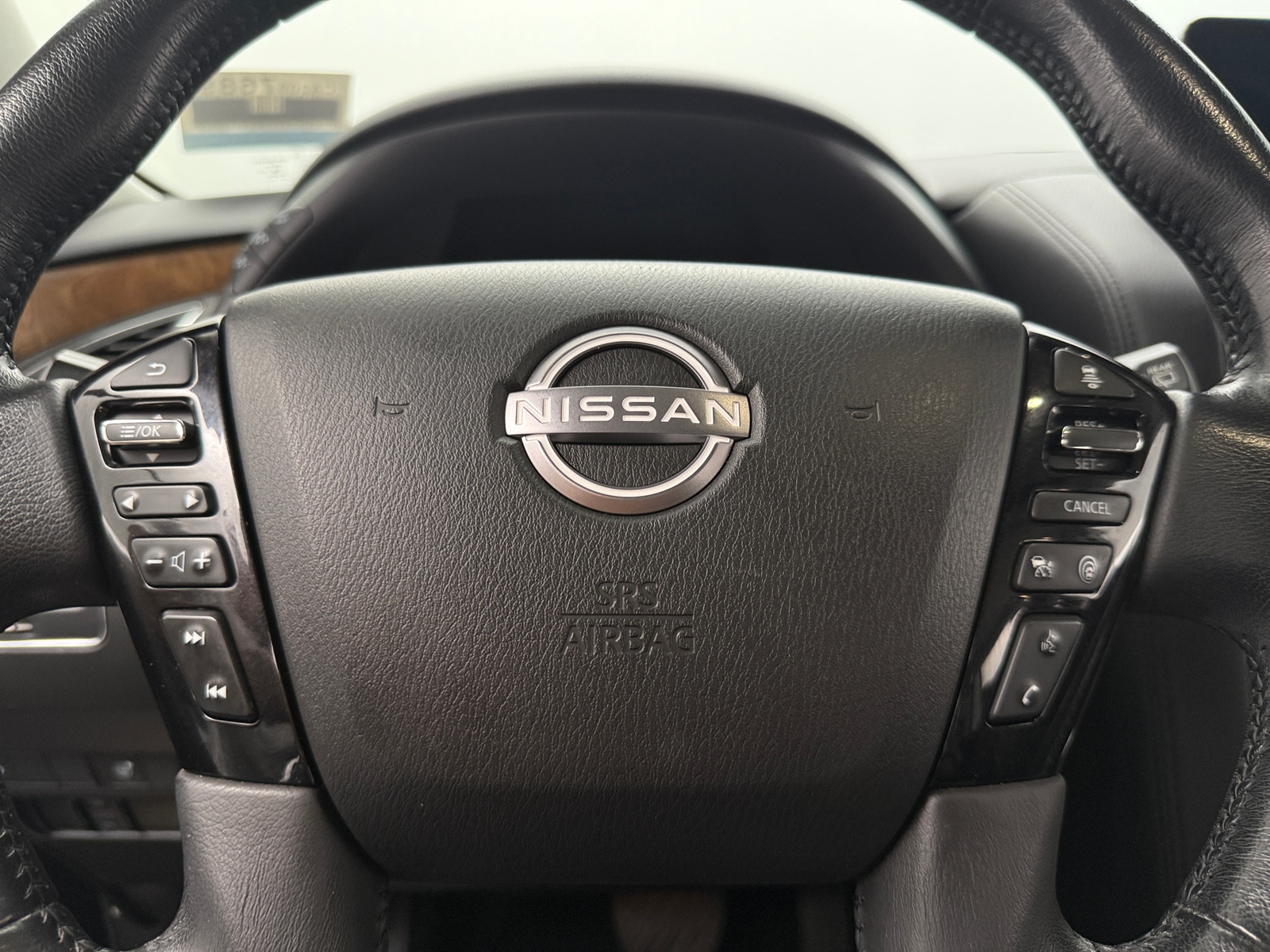 Thumbnail: 2022 Nissan Armada - 4