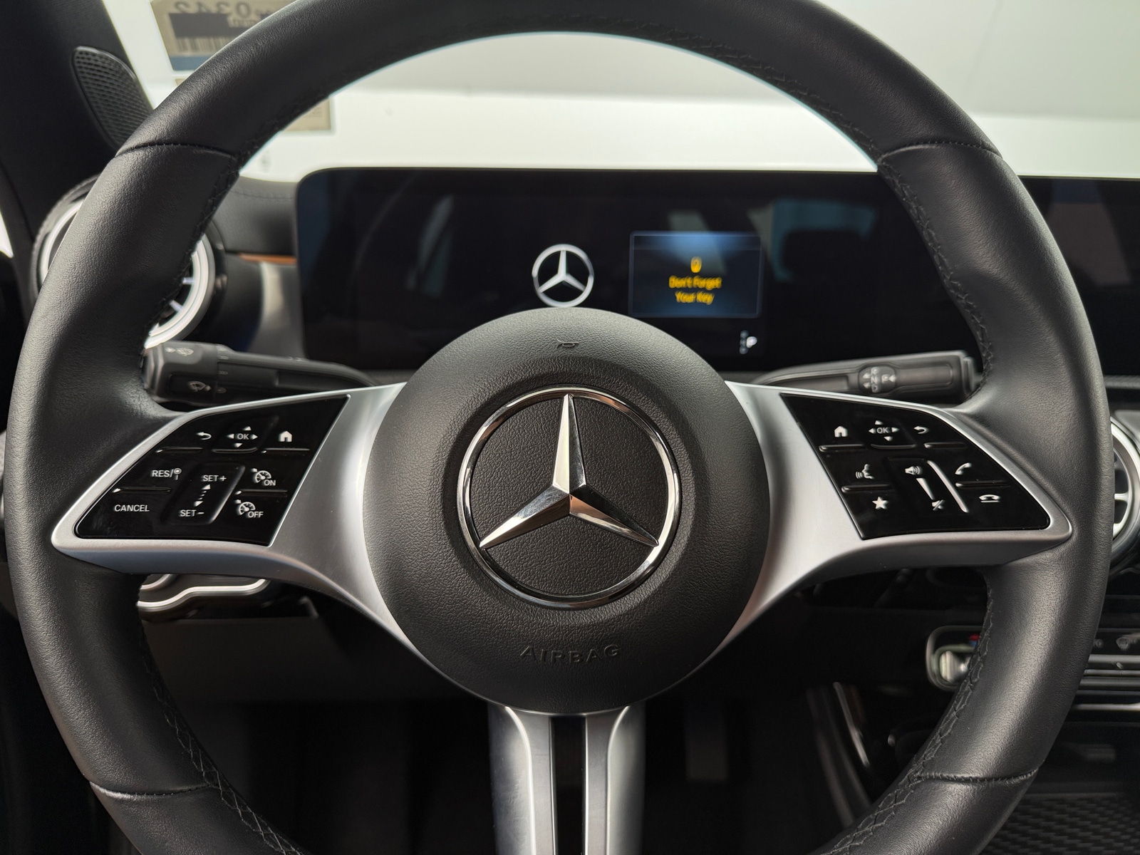 Thumbnail: 2025 Mercedes-Benz CLA - 3