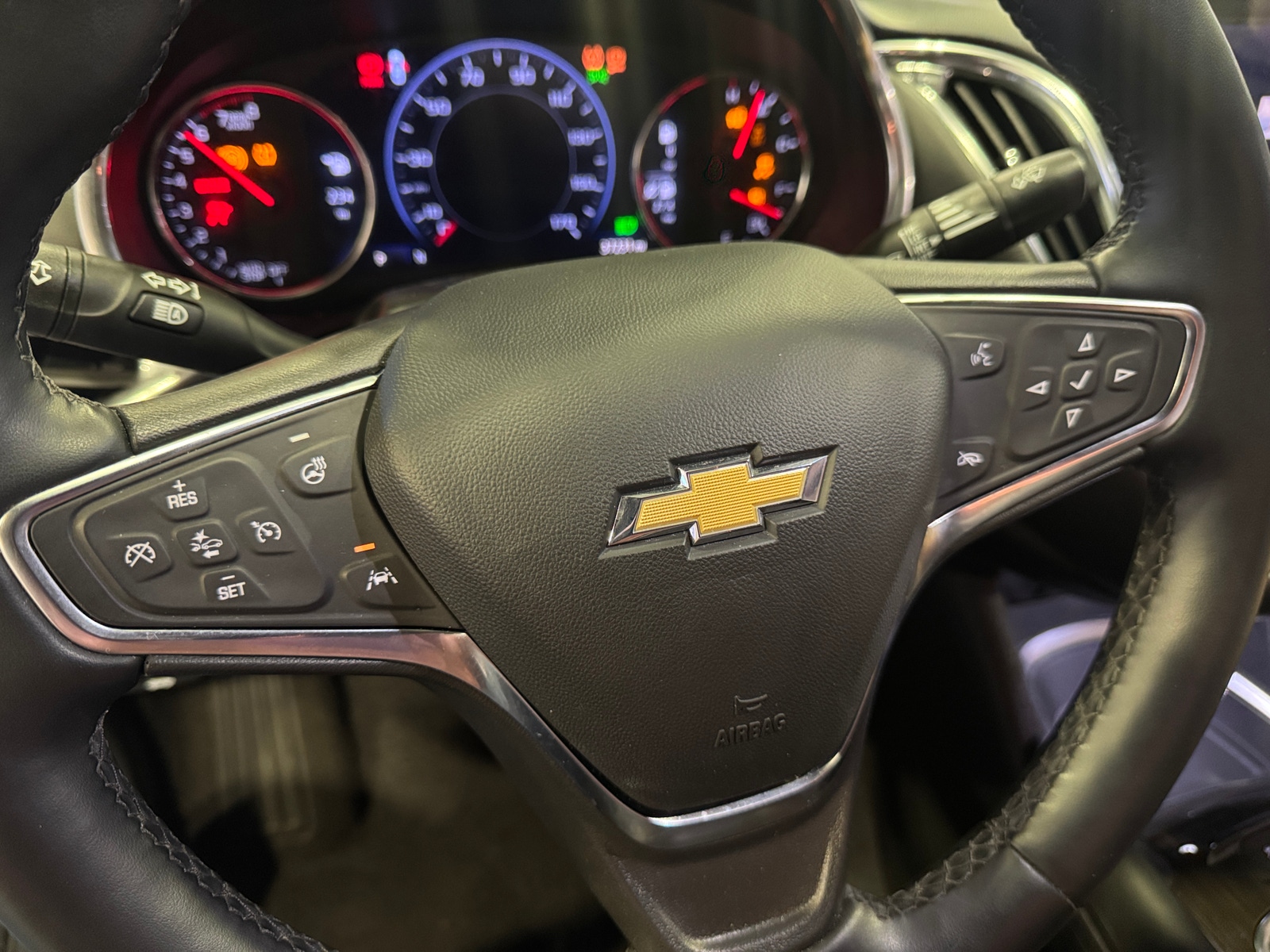 Thumbnail: 2024 Chevrolet Malibu - 4