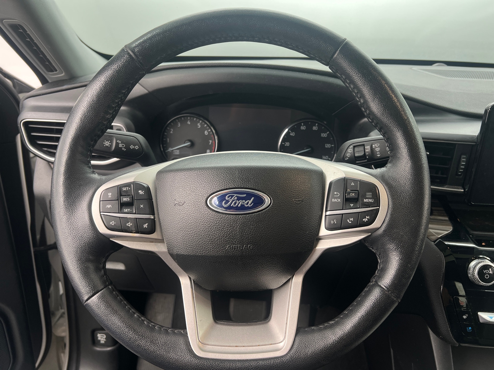 Thumbnail: 2023 Ford Explorer - 4