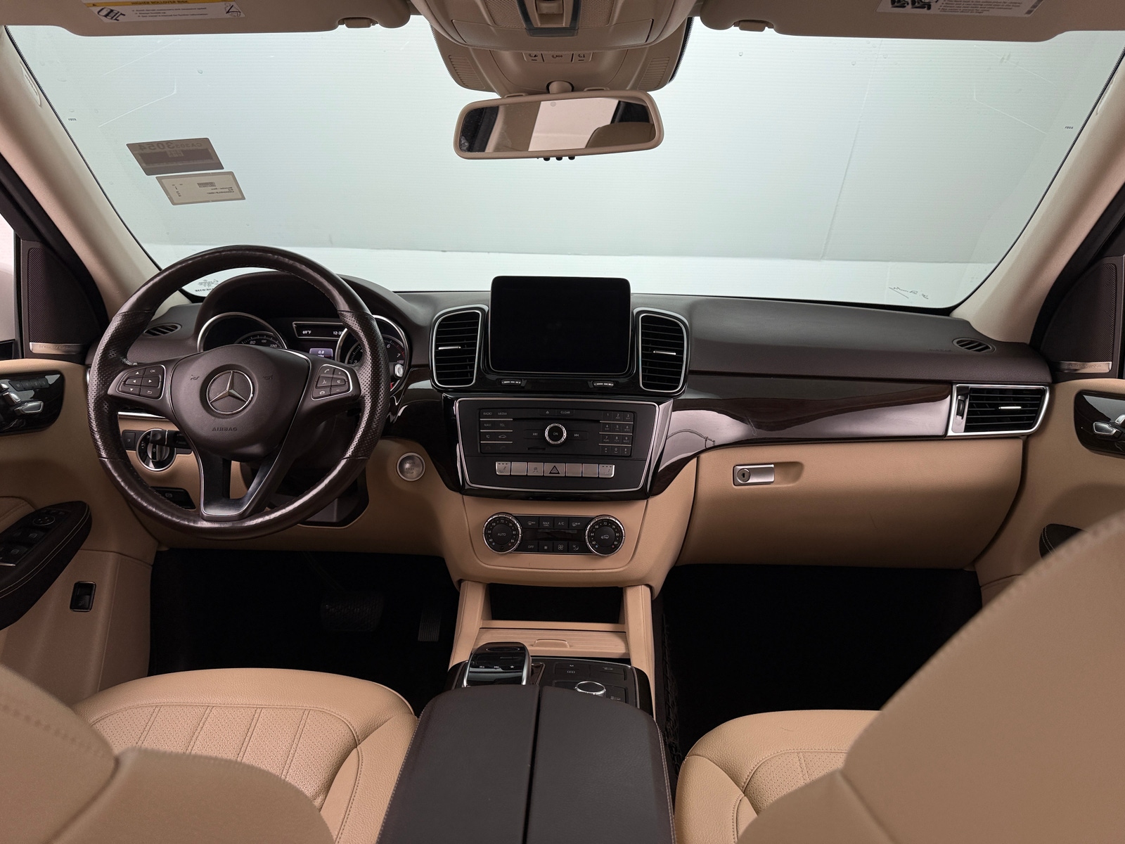 Thumbnail: 2018 Mercedes-Benz GLE - 2