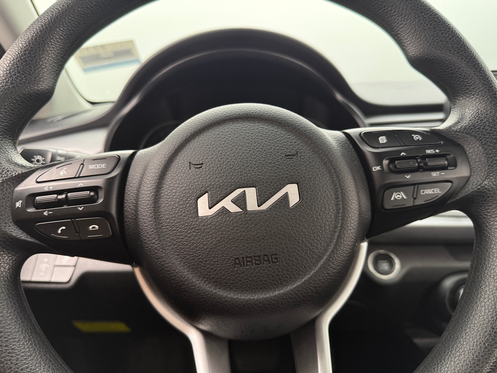 Thumbnail: 2022 Kia Rio - 5