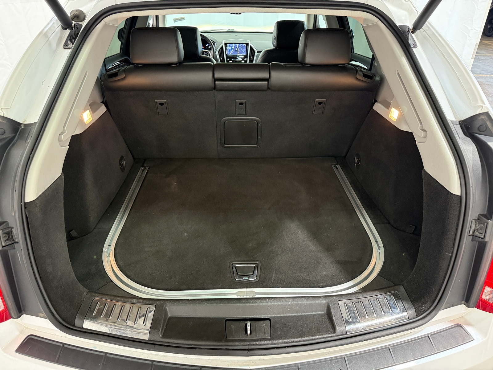 Thumbnail: 2016 Cadillac SRX - 6