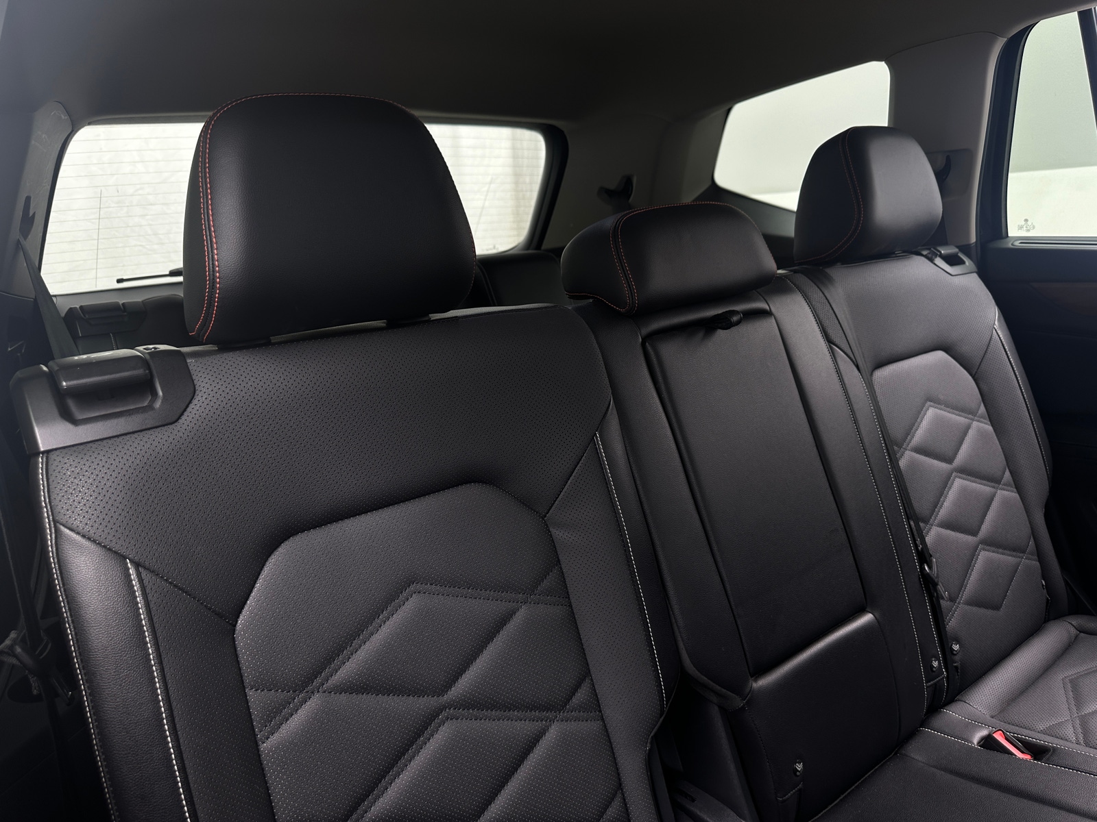 Thumbnail: 2024 Volkswagen Atlas - 6
