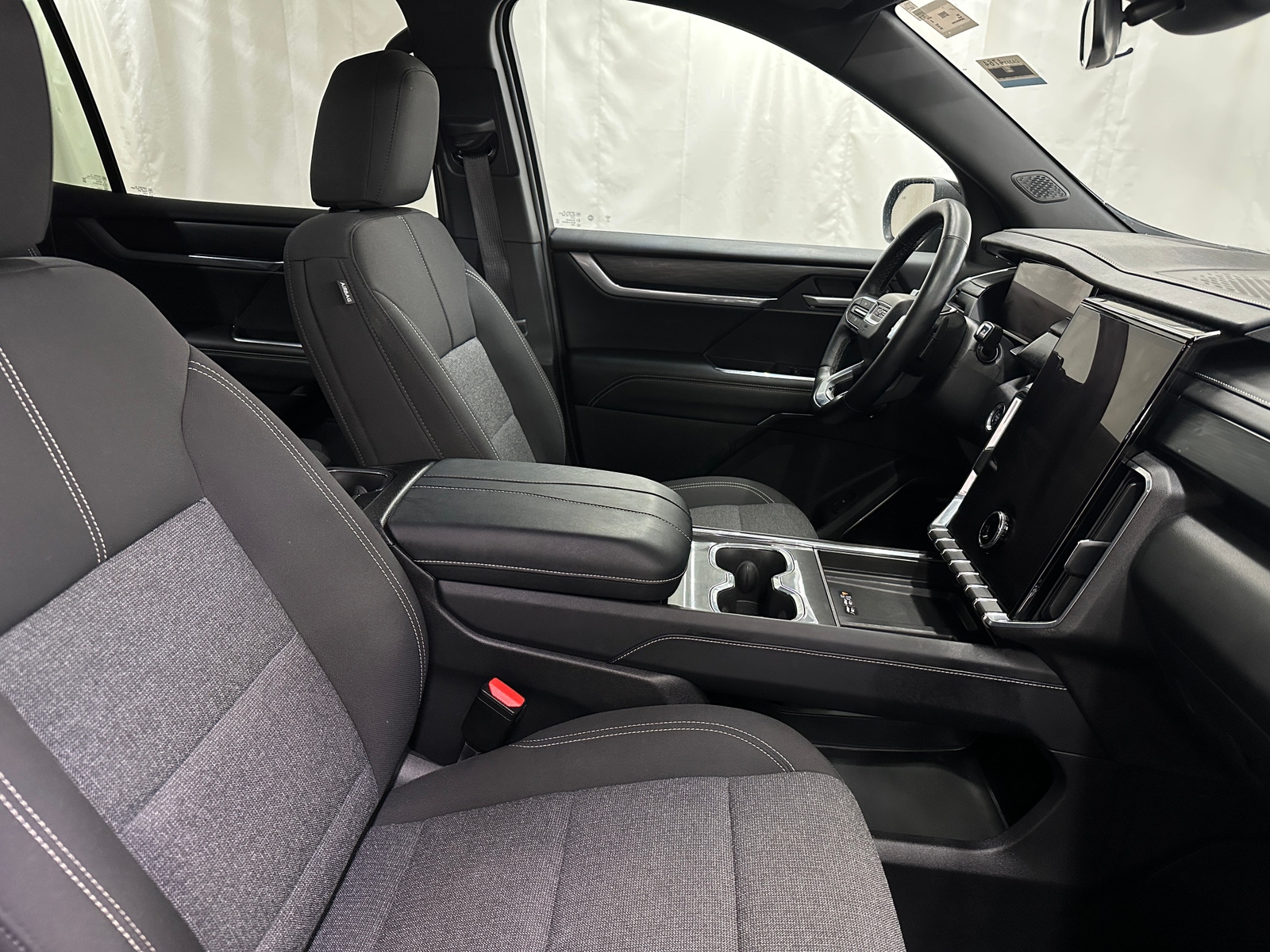 Thumbnail: 2025 GMC Acadia - 2