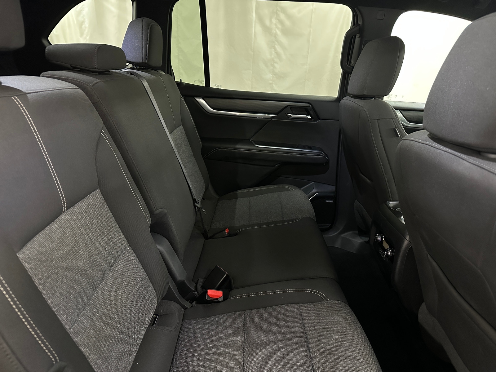 Thumbnail: 2025 GMC Acadia - 6
