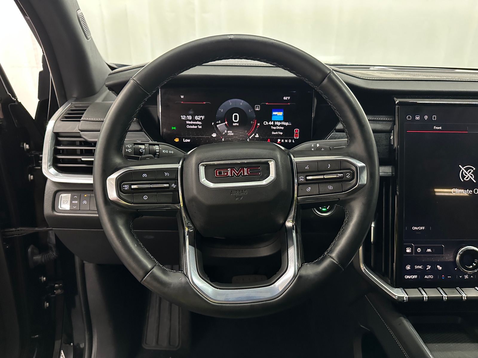 Thumbnail: 2025 GMC Acadia - 5