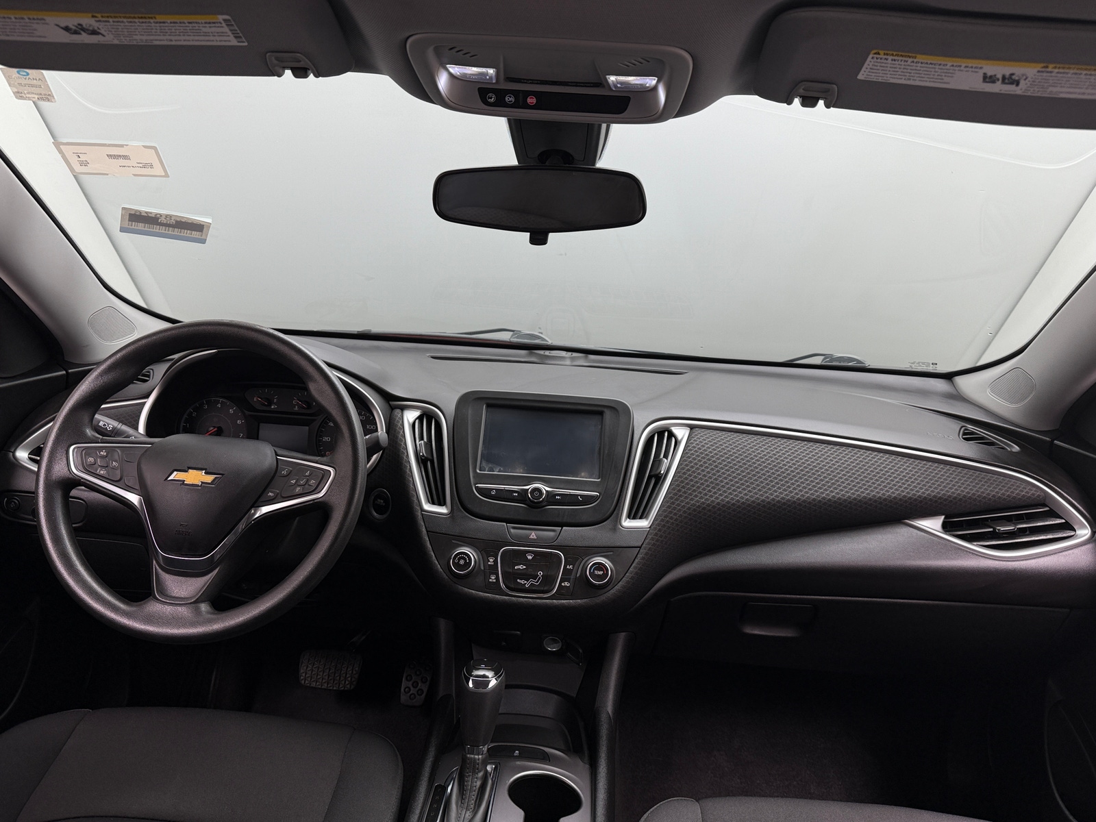 Thumbnail: 2018 Chevrolet Malibu - 3