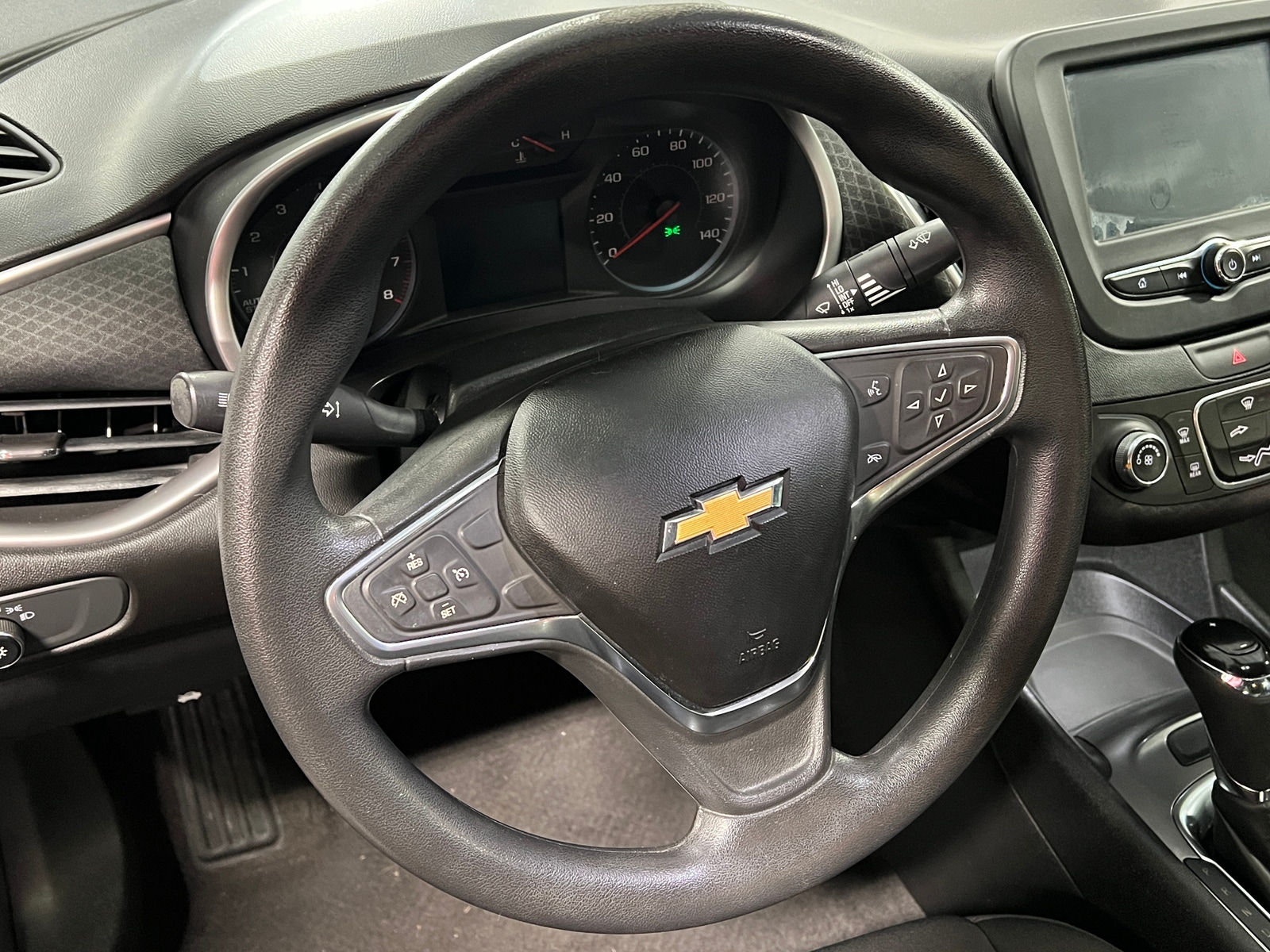 Thumbnail: 2018 Chevrolet Malibu - 5