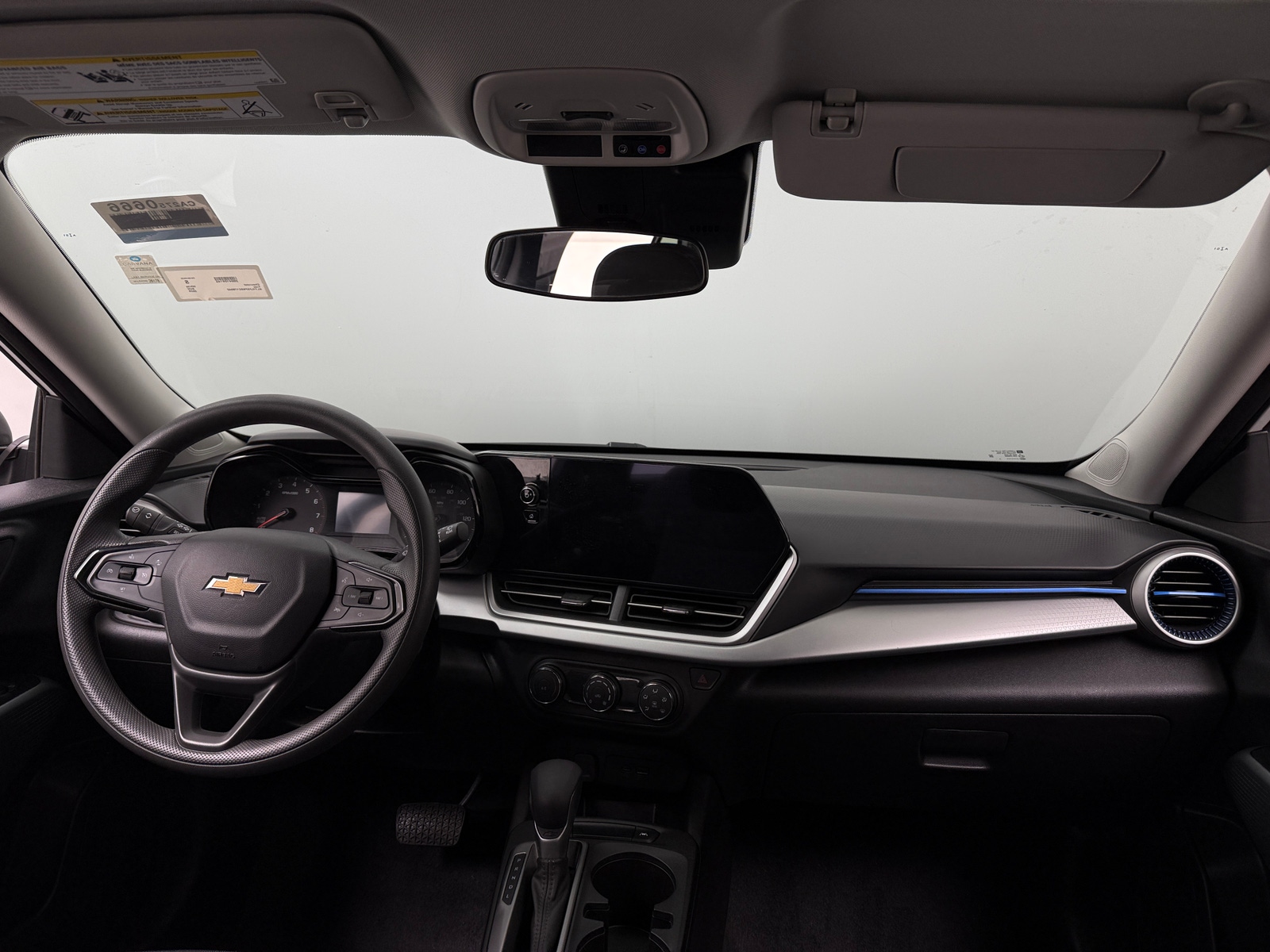 Thumbnail: 2025 Chevrolet Trax - 3