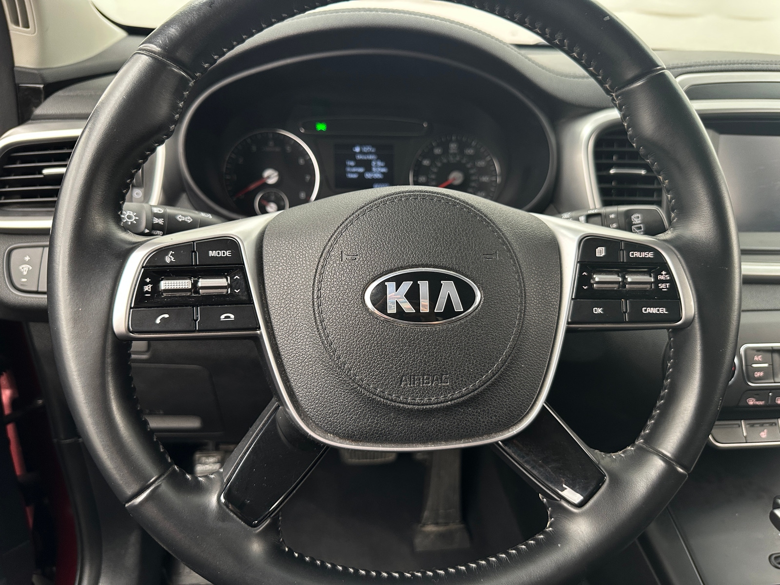 Thumbnail: 2020 Kia Sorento - 5