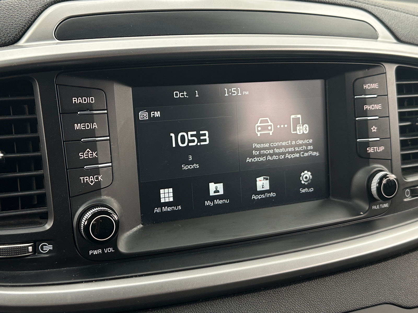Thumbnail: 2020 Kia Sorento - 4