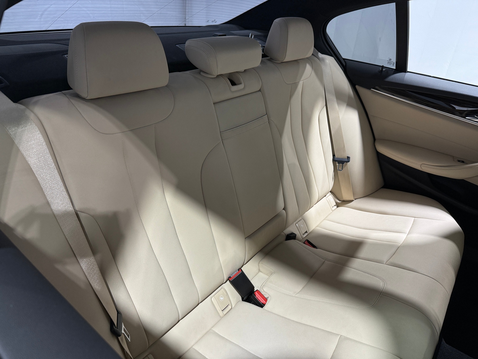 Thumbnail: 2017 BMW 5 Series - 5