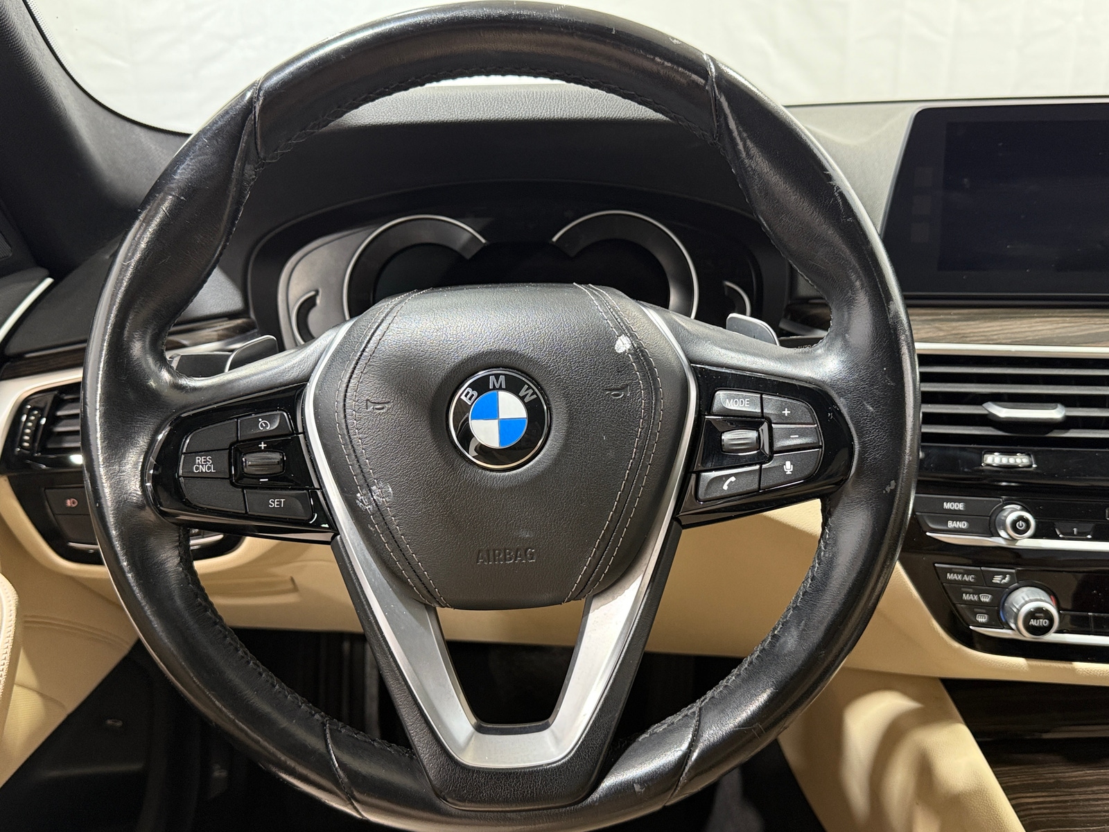 Thumbnail: 2017 BMW 5 Series - 4