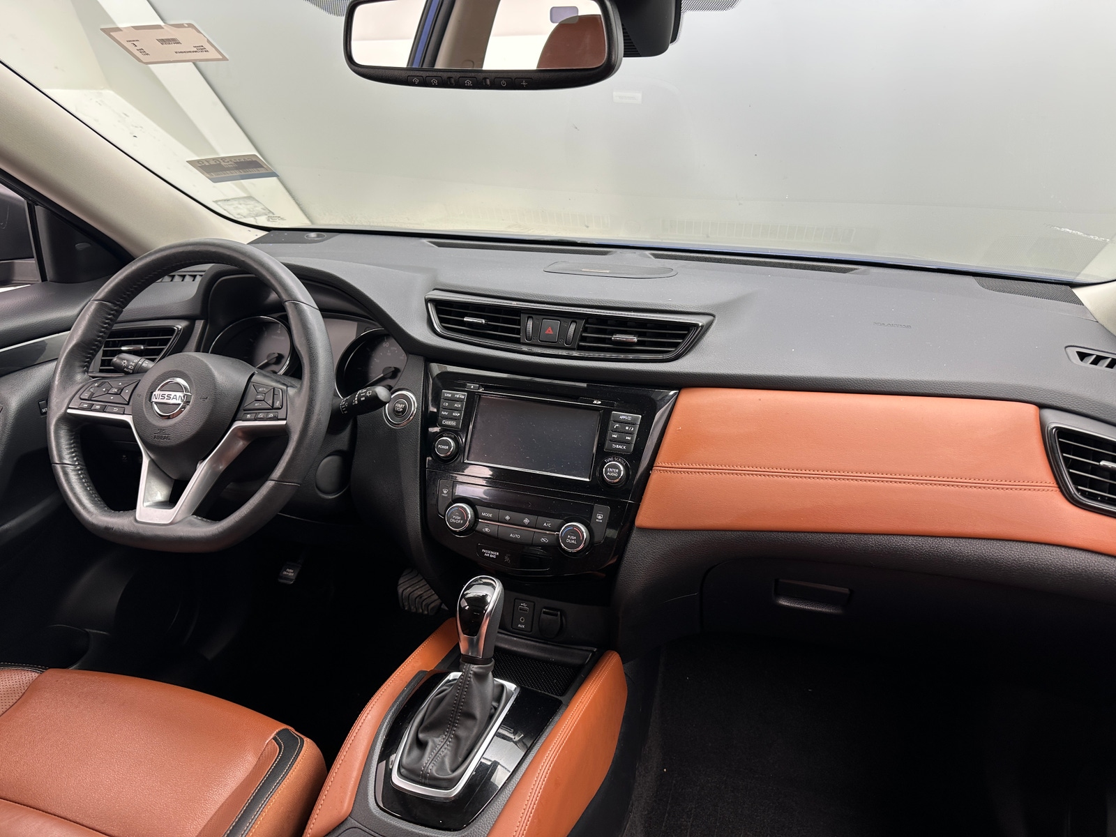 Thumbnail: 2017 Nissan Rogue - 2