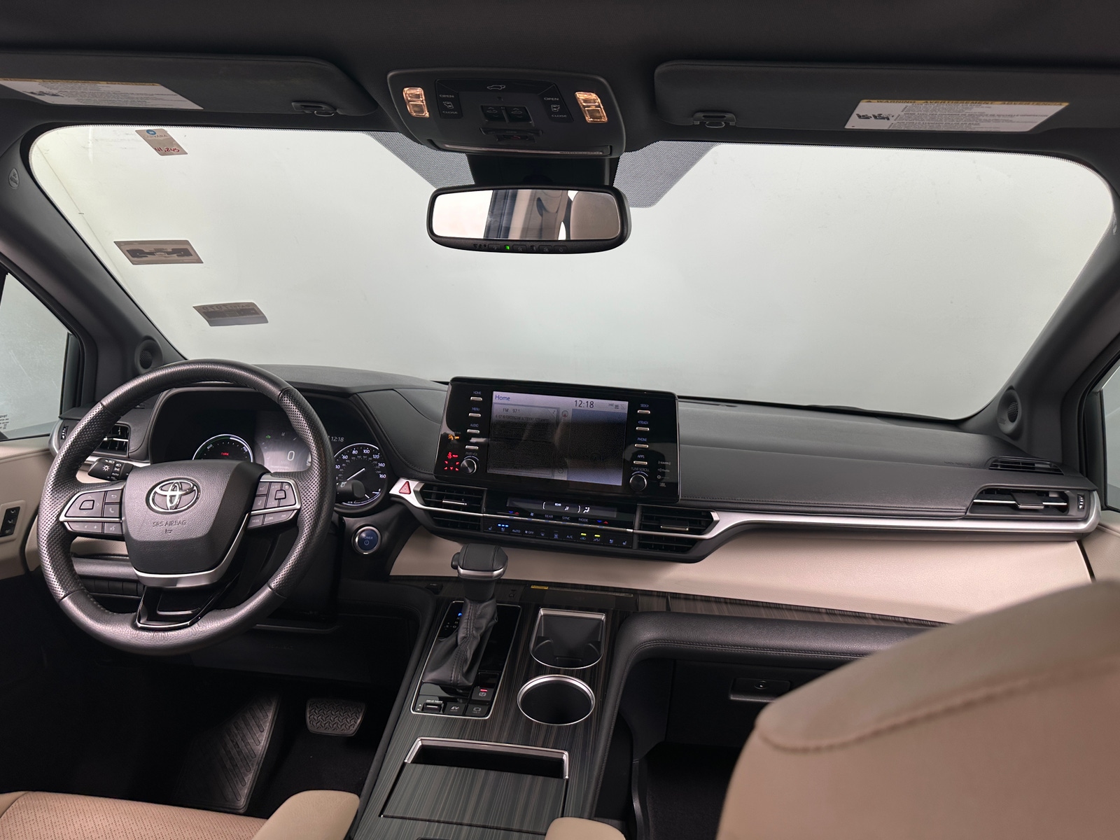 Thumbnail: 2022 Toyota Sienna - 2