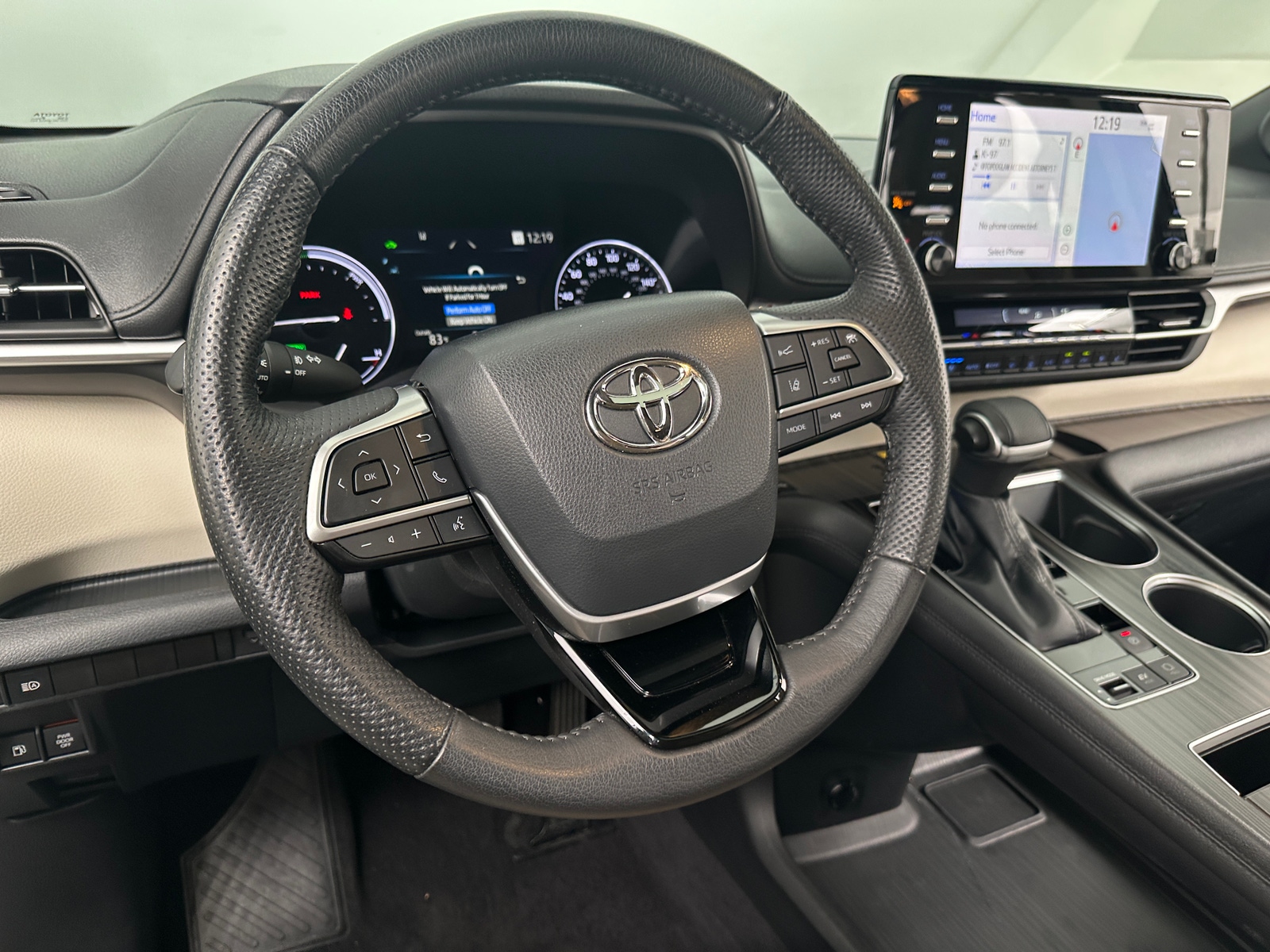 Thumbnail: 2022 Toyota Sienna - 4