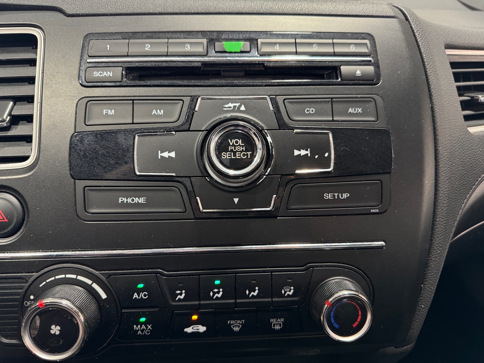 Thumbnail: 2015 Honda Civic - 4