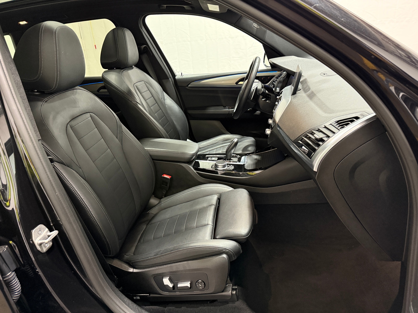 Thumbnail: 2021 BMW X3 - 2