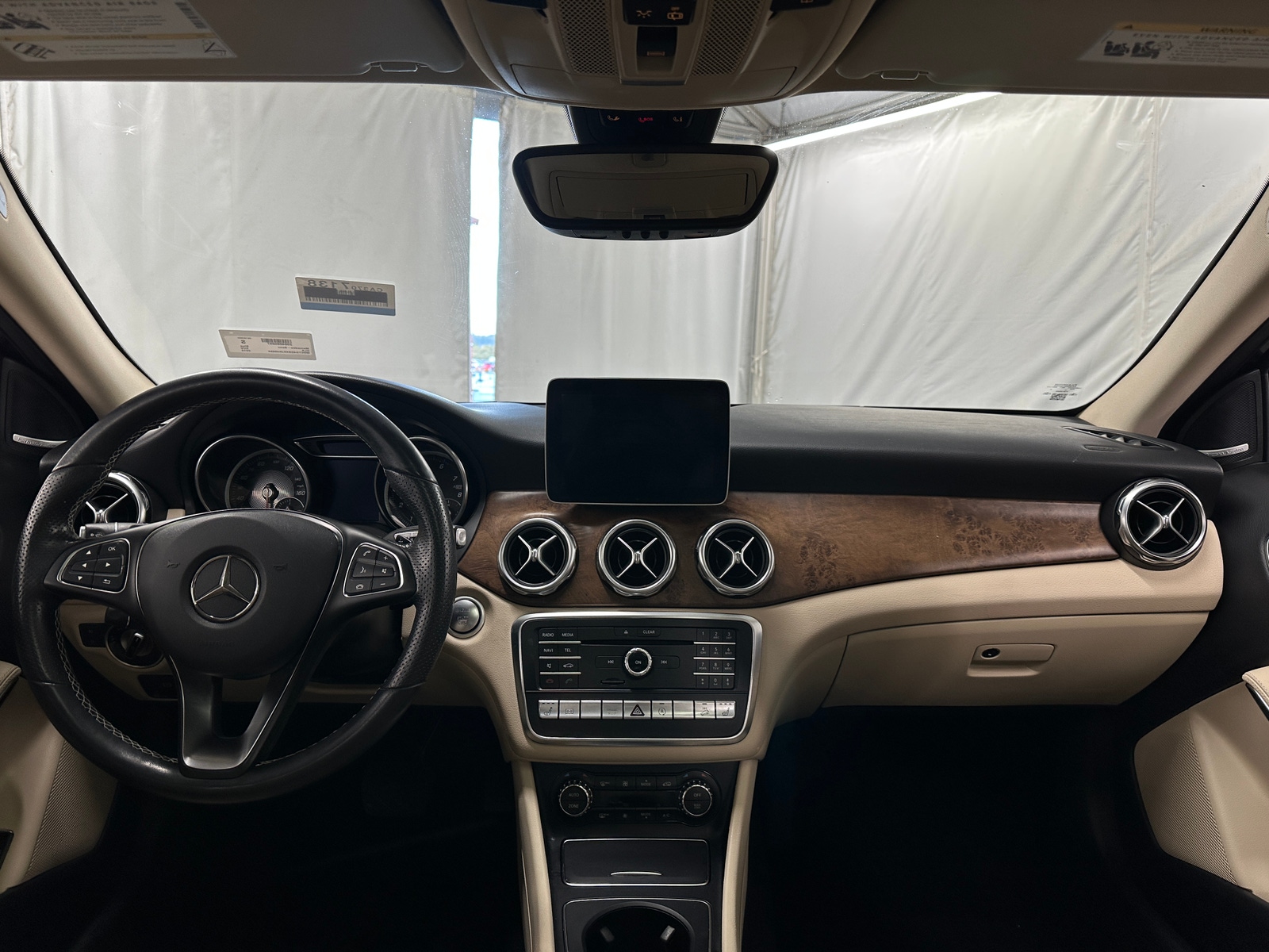 Thumbnail: 2019 Mercedes-Benz GLA - 2
