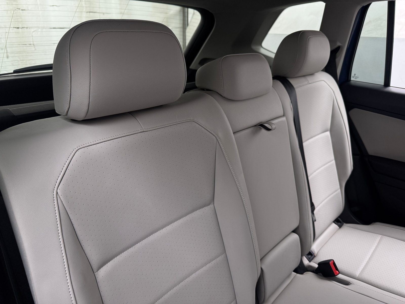 Thumbnail: 2018 Volkswagen Tiguan - 5