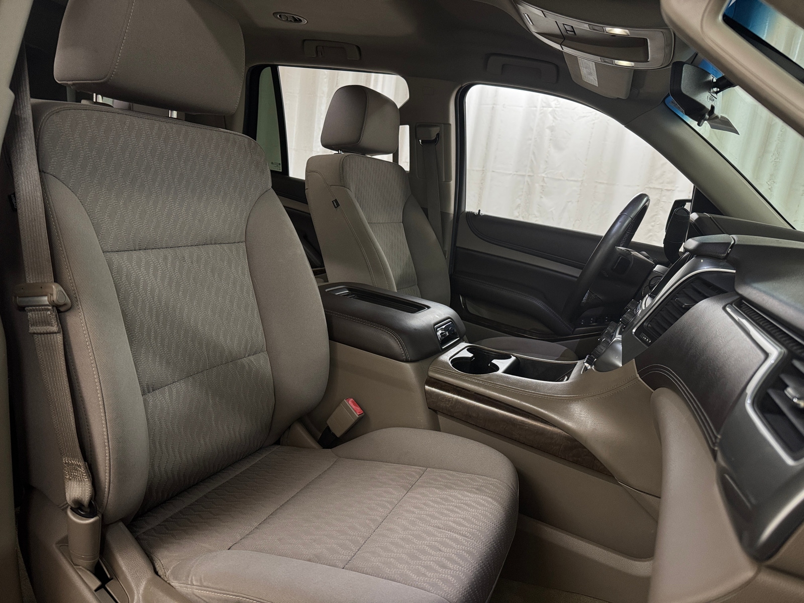 Thumbnail: 2016 Chevrolet Tahoe - 2