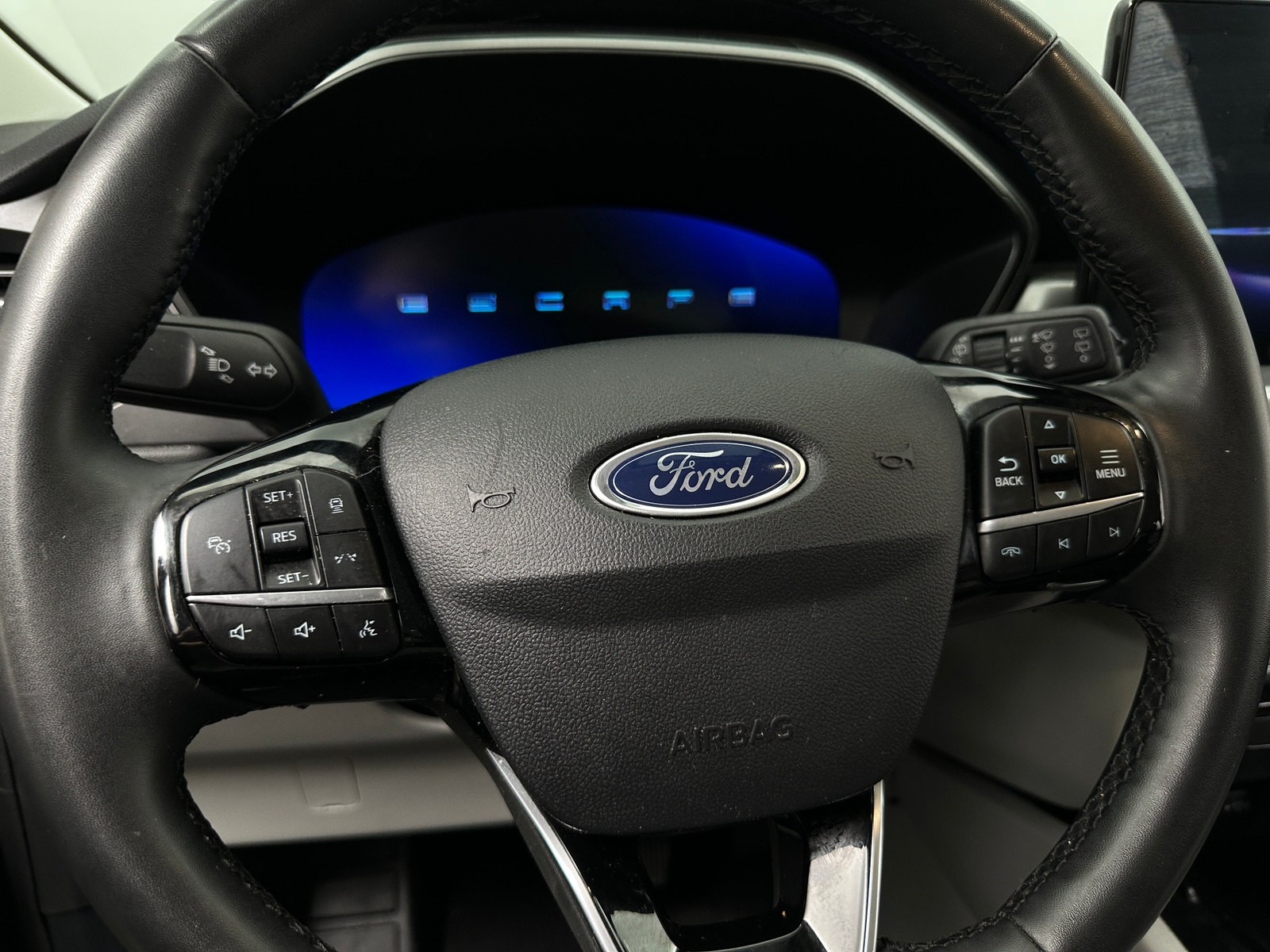 Thumbnail: 2023 Ford Escape - 4