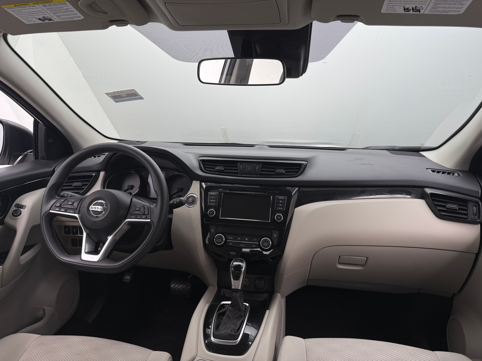 Thumbnail: 2020 Nissan Rogue Sport - 3