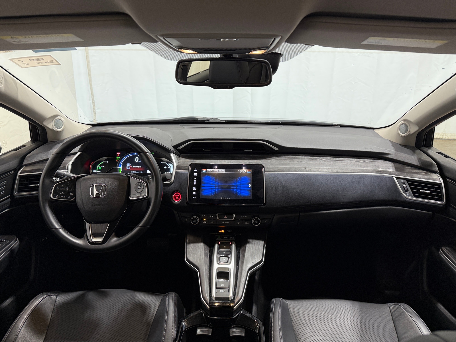 Thumbnail: 2018 Honda Clarity - 2