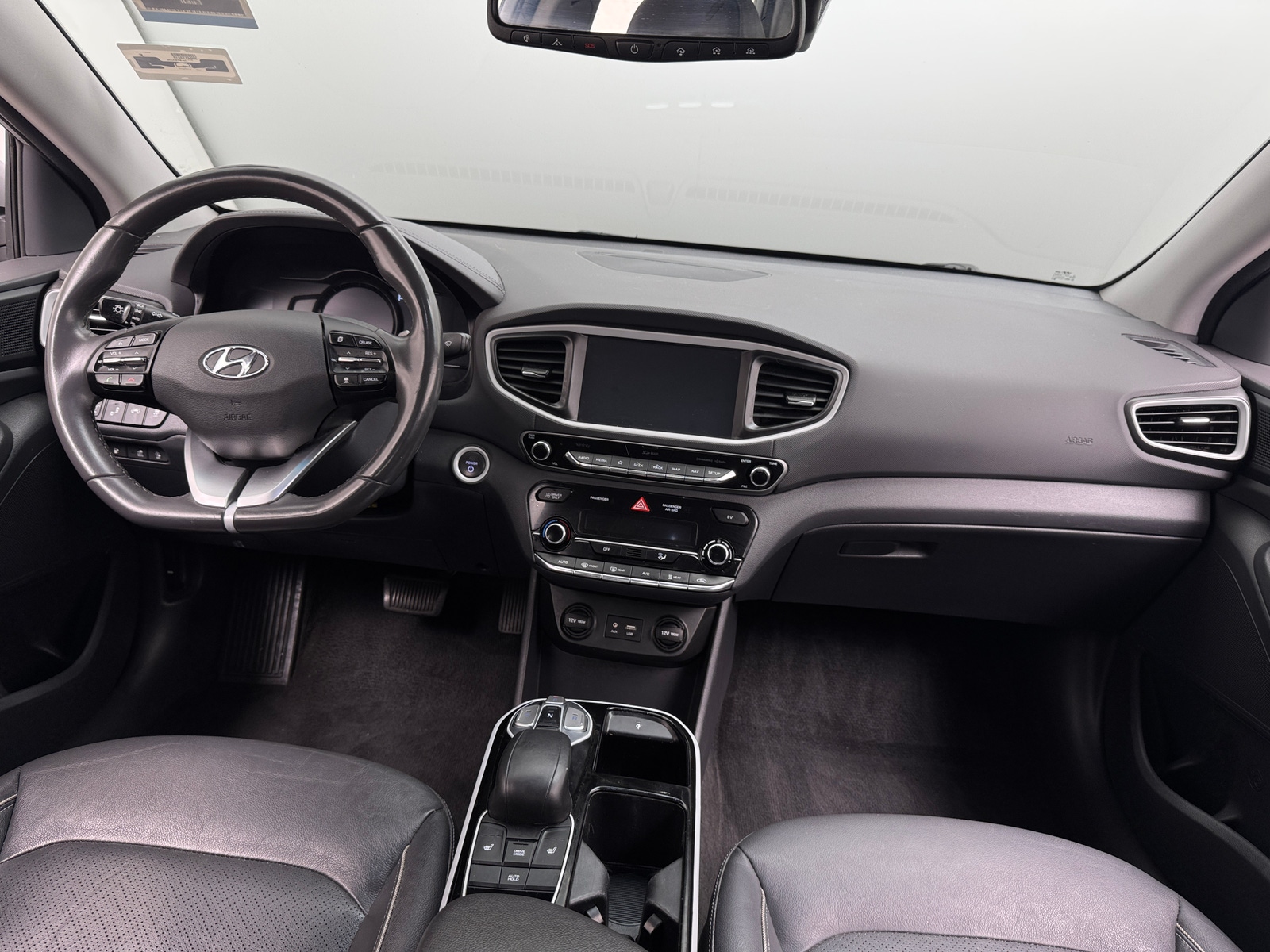 Thumbnail: 2019 Hyundai Ioniq - 2