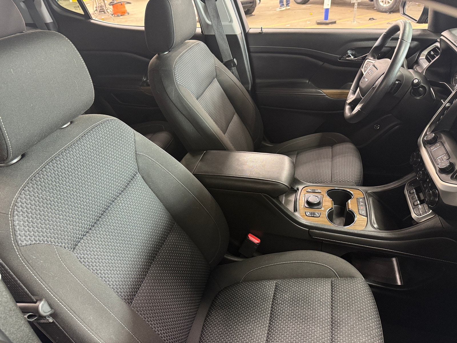 Thumbnail: 2021 GMC Acadia - 2