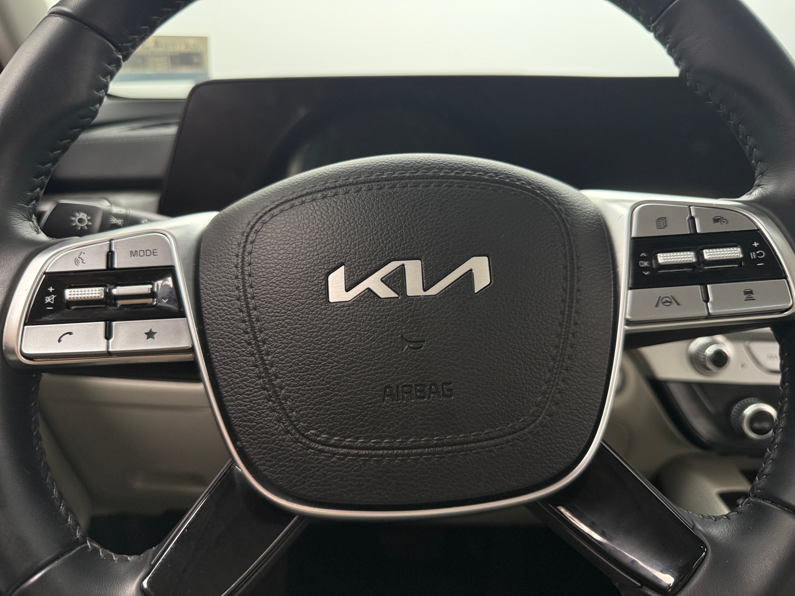 Thumbnail: 2024 Kia Telluride - 4
