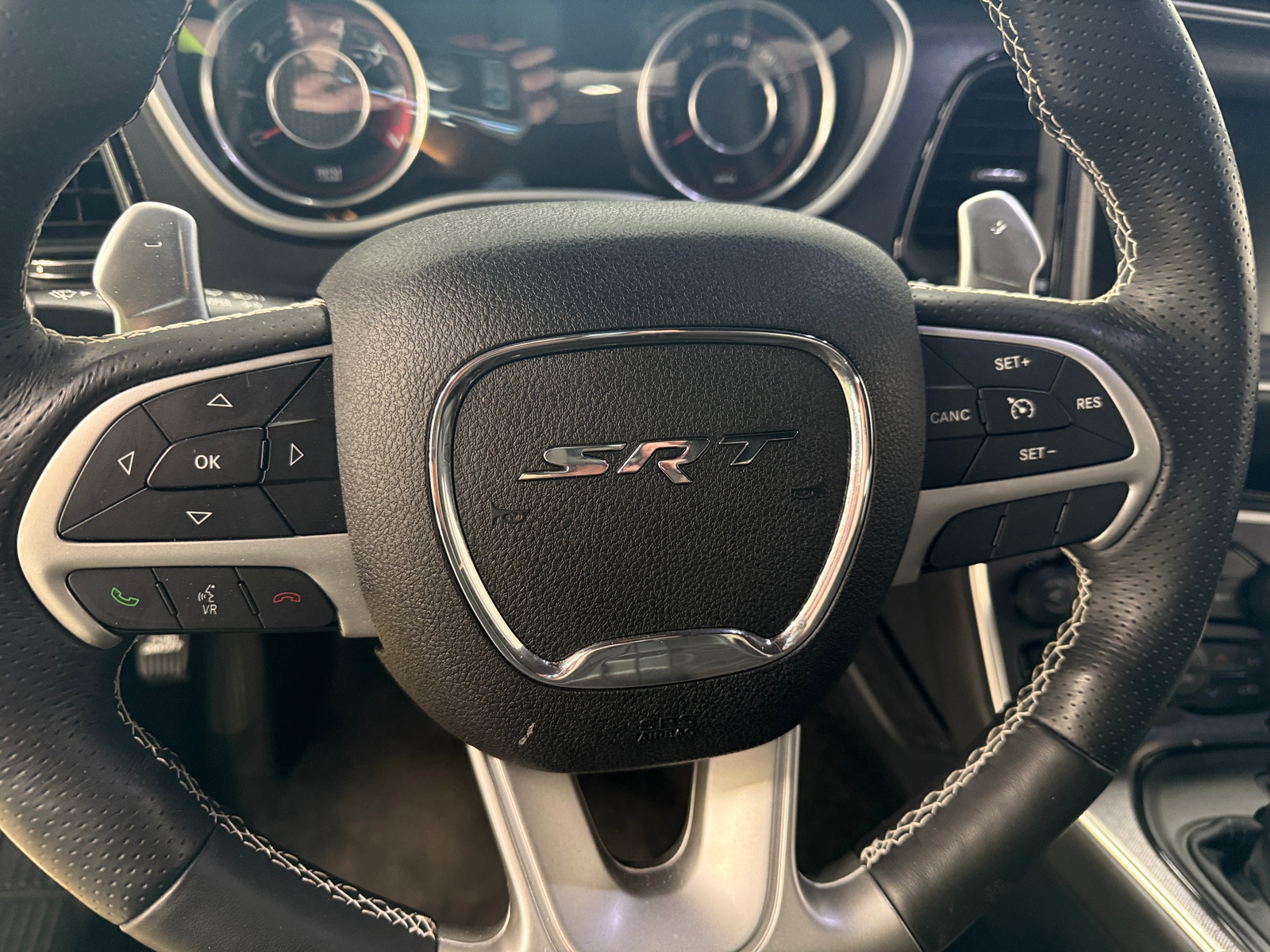 Thumbnail: 2015 Dodge Challenger - 3