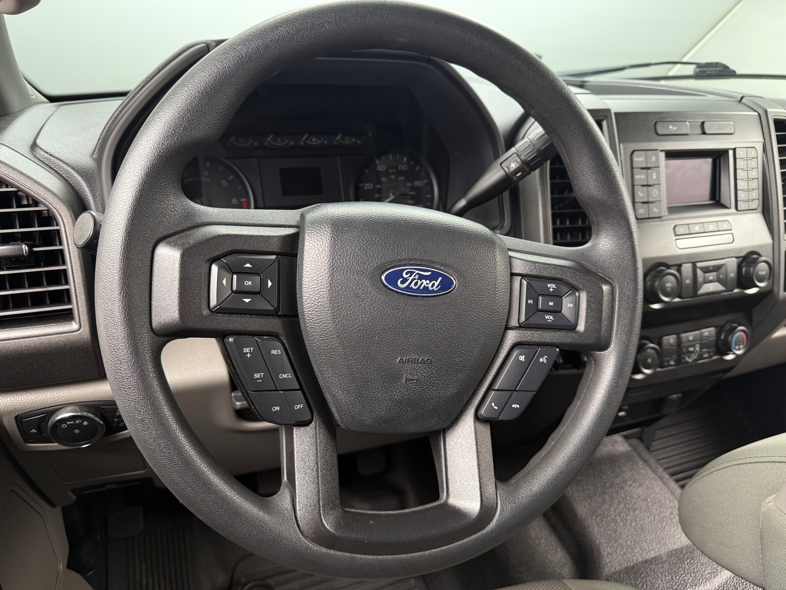 Thumbnail: 2022 Ford Econoline - 4