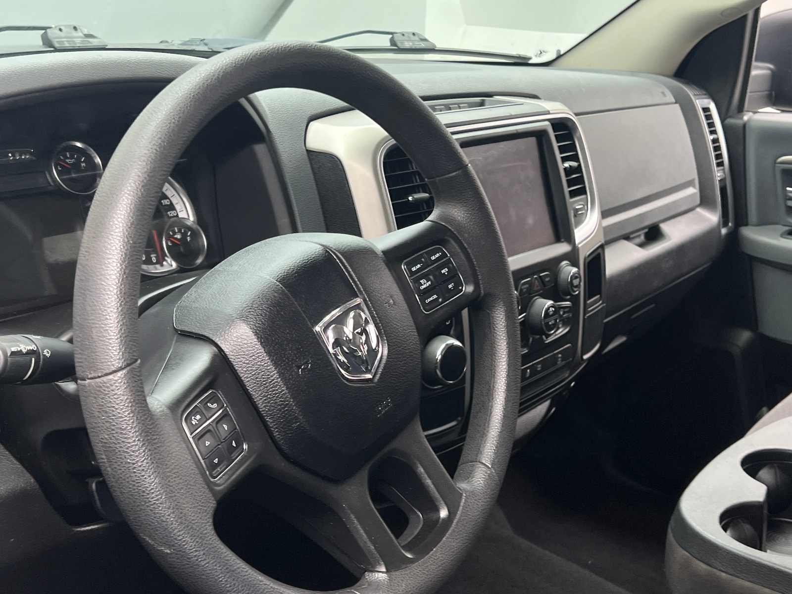 Thumbnail: 2019 RAM 1500 Classic - 5