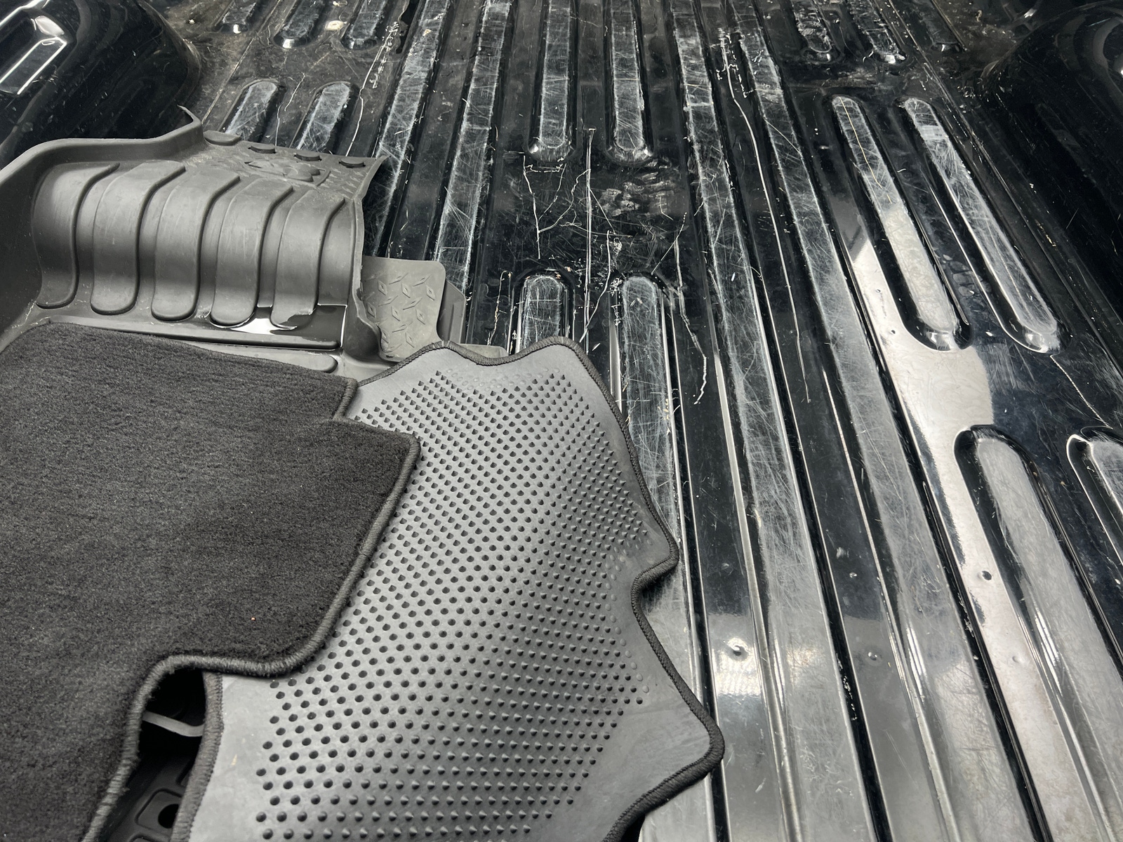 Thumbnail: 2019 RAM 1500 Classic - 7