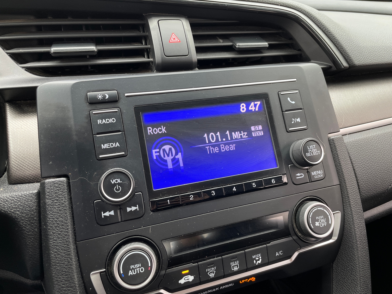 Thumbnail: 2019 Honda Civic - 4