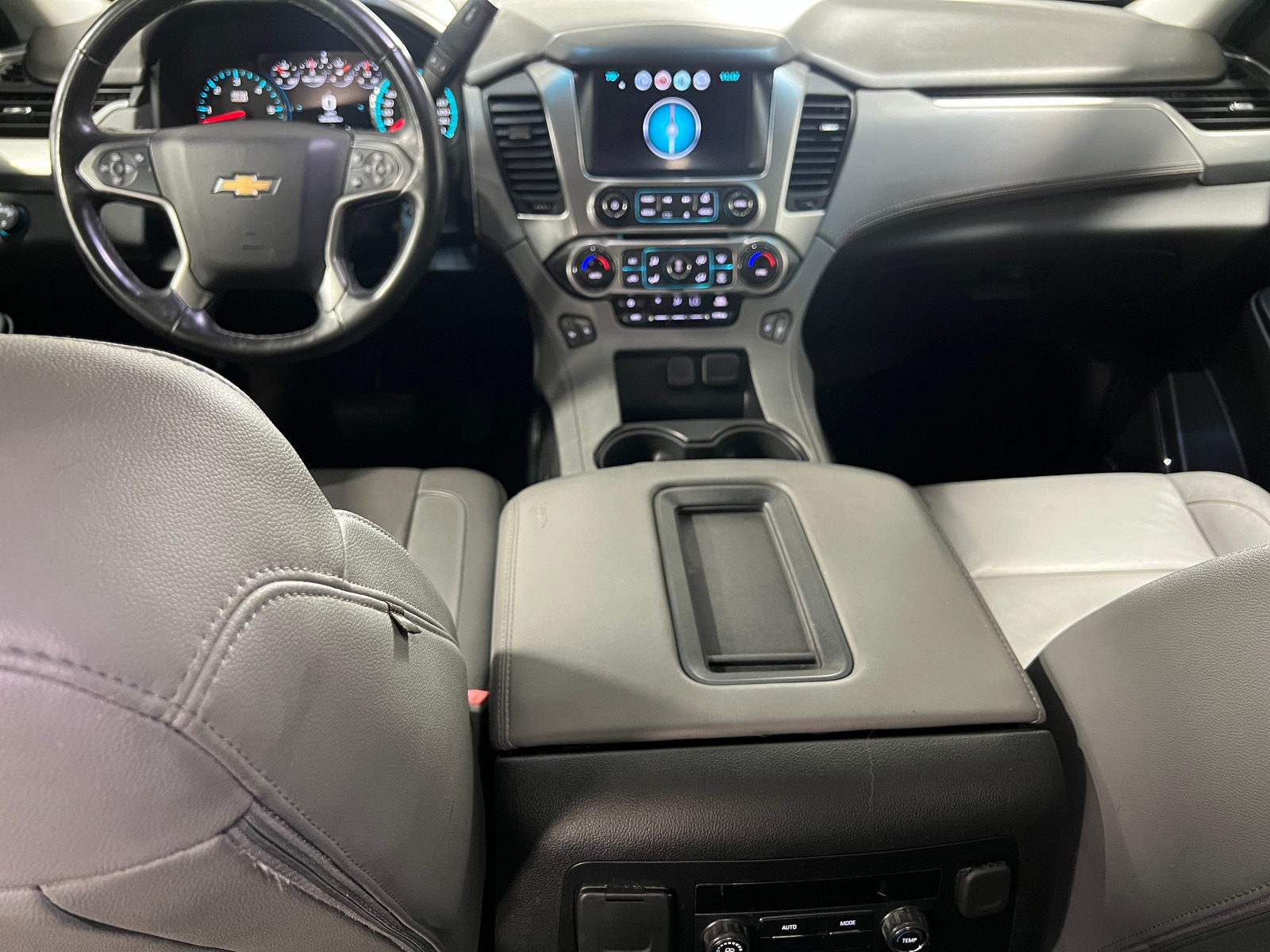 Thumbnail: 2017 Chevrolet Tahoe - 2