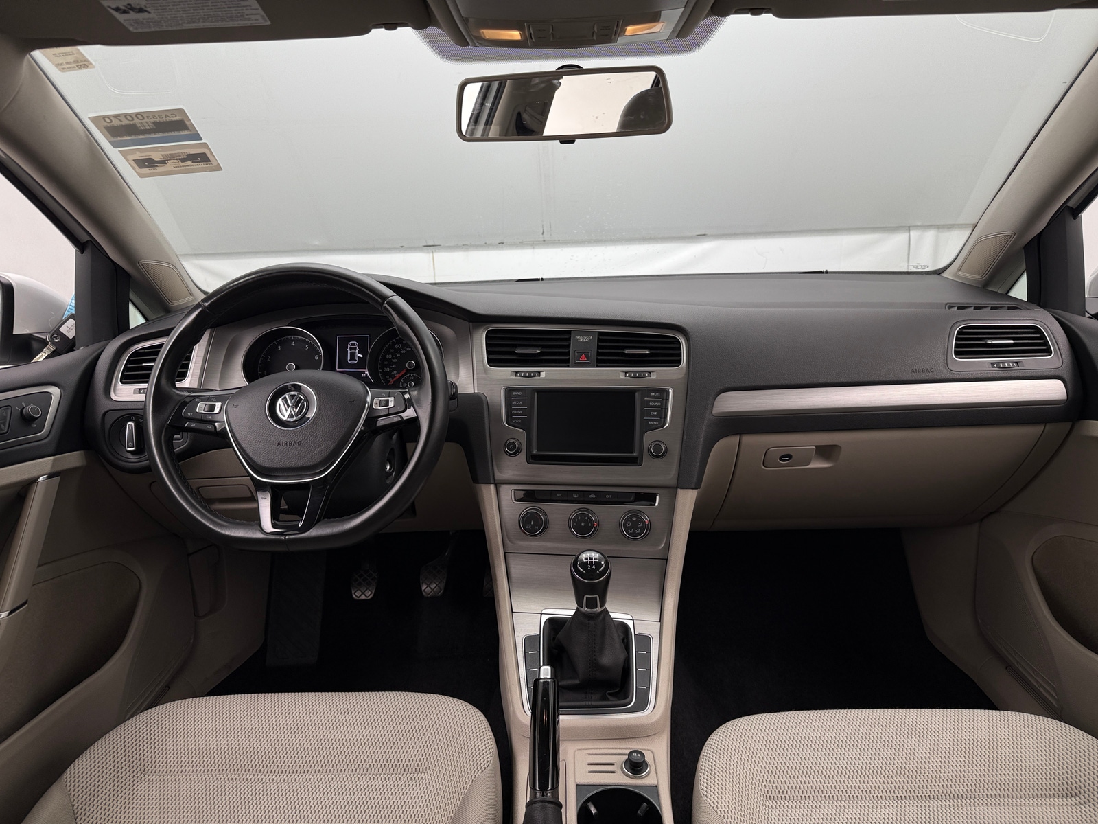 Thumbnail: 2016 Volkswagen Golf - 3