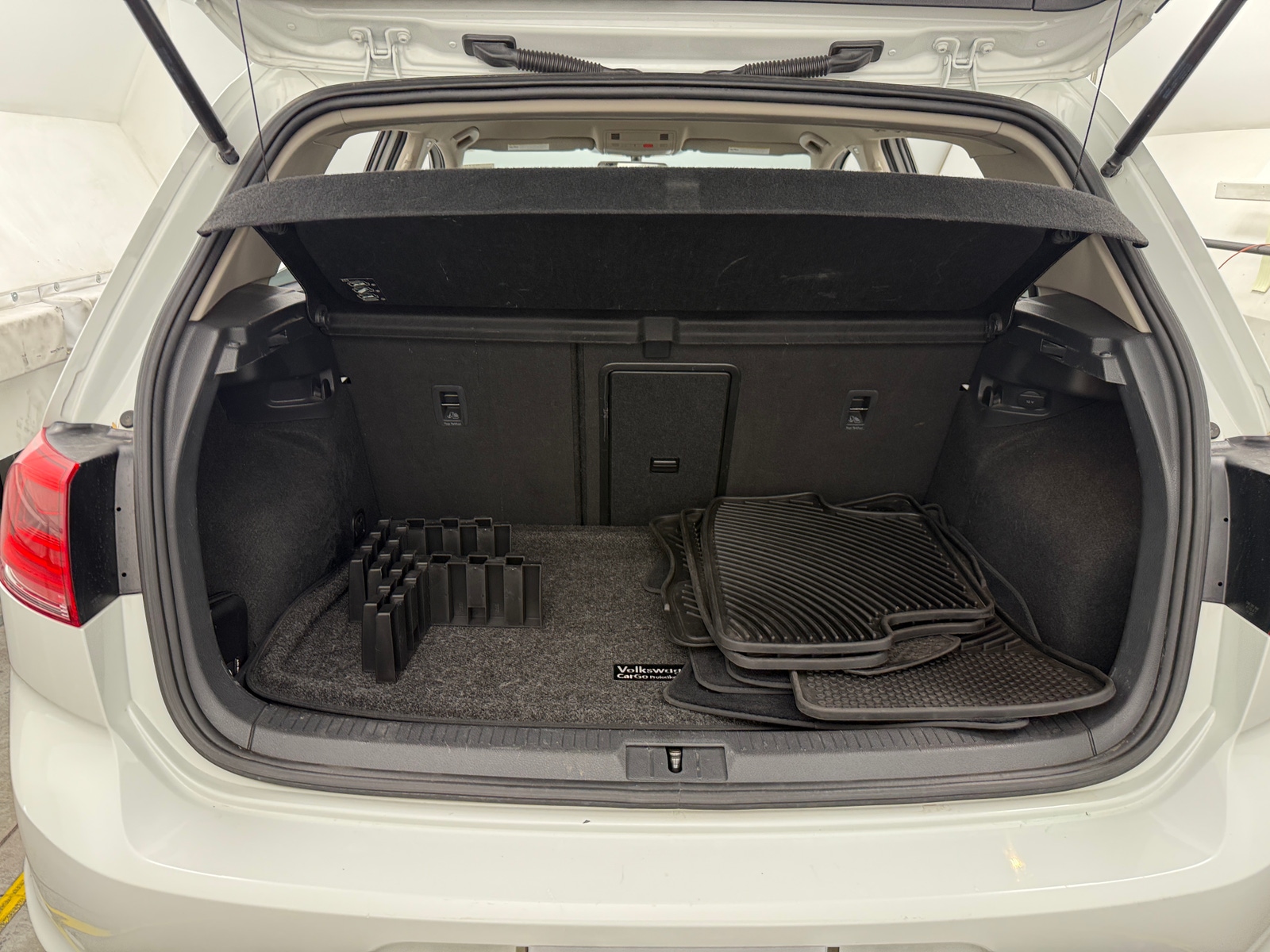 Thumbnail: 2016 Volkswagen Golf - 7