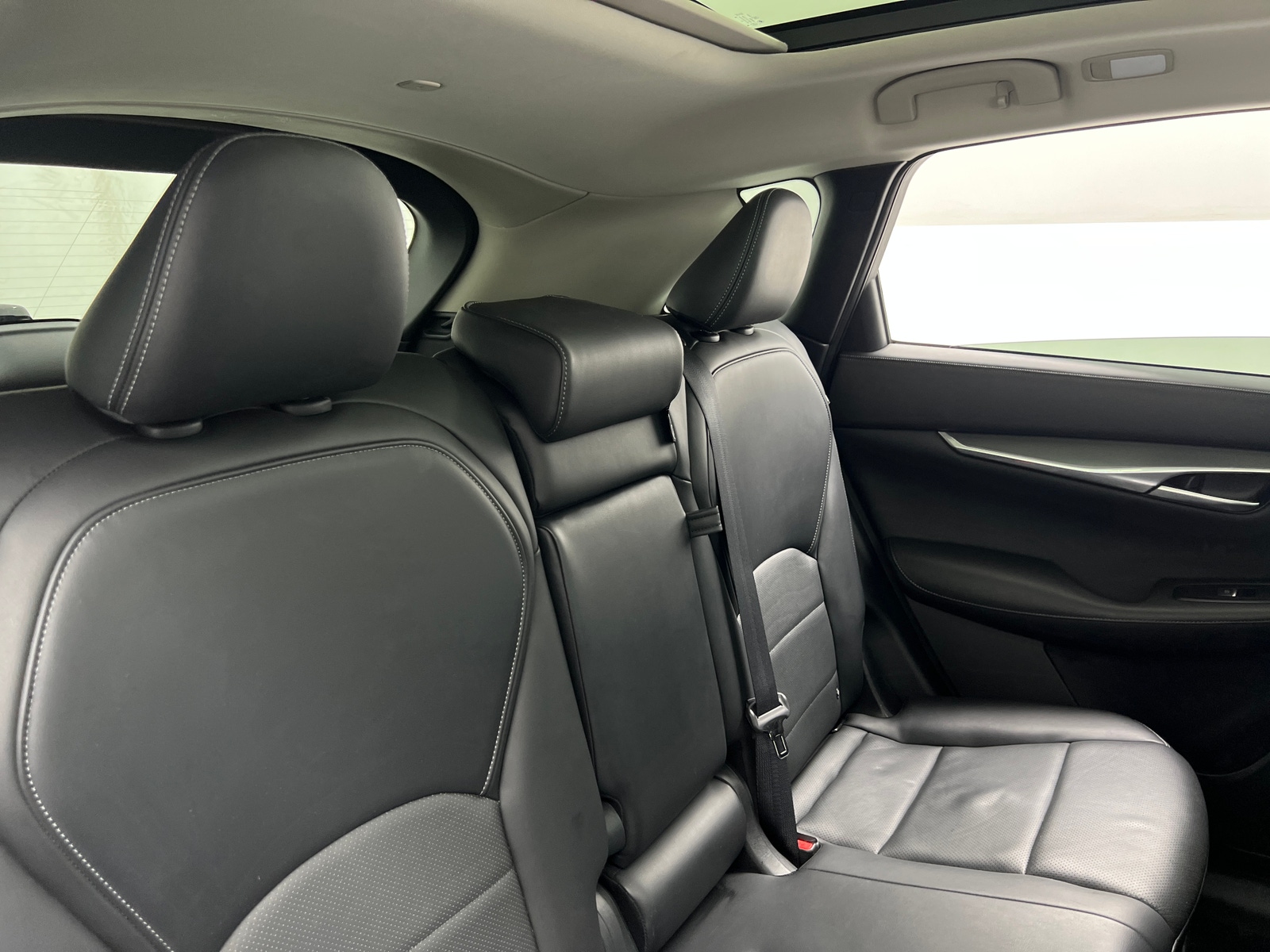 Thumbnail: 2024 INFINITI QX50 - 5