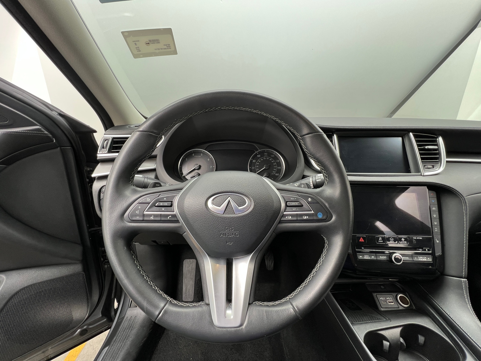 Thumbnail: 2024 INFINITI QX50 - 4